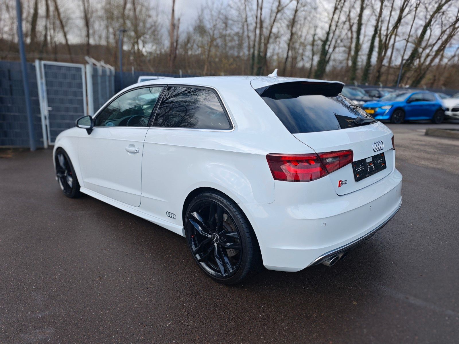 Fahrzeugabbildung Audi S3 2.0 TFSI *PANORAMA*B&O*MAGNETIC RIDE*LEDER*