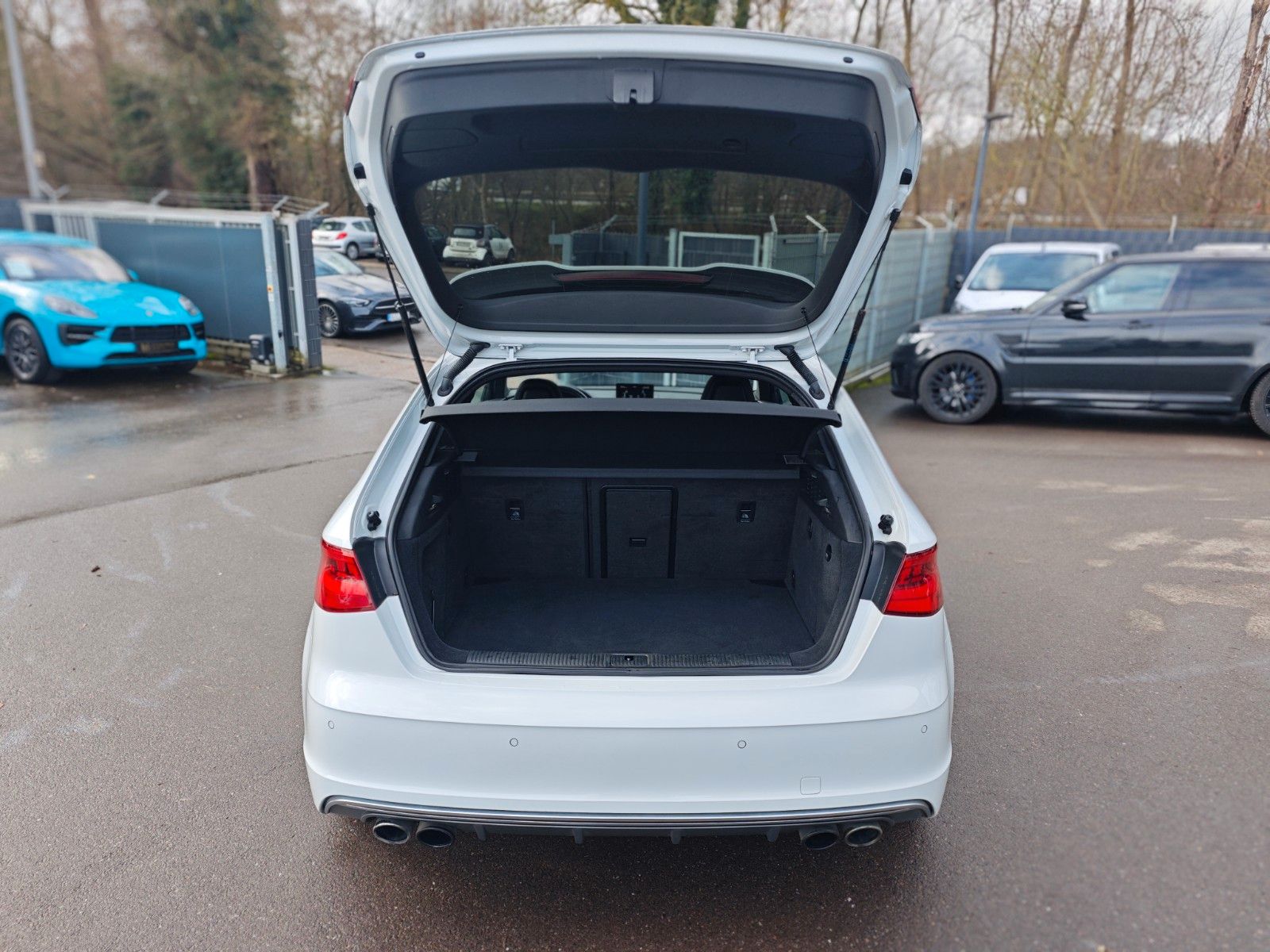 Fahrzeugabbildung Audi S3 2.0 TFSI *PANORAMA*B&O*MAGNETIC RIDE*LEDER*