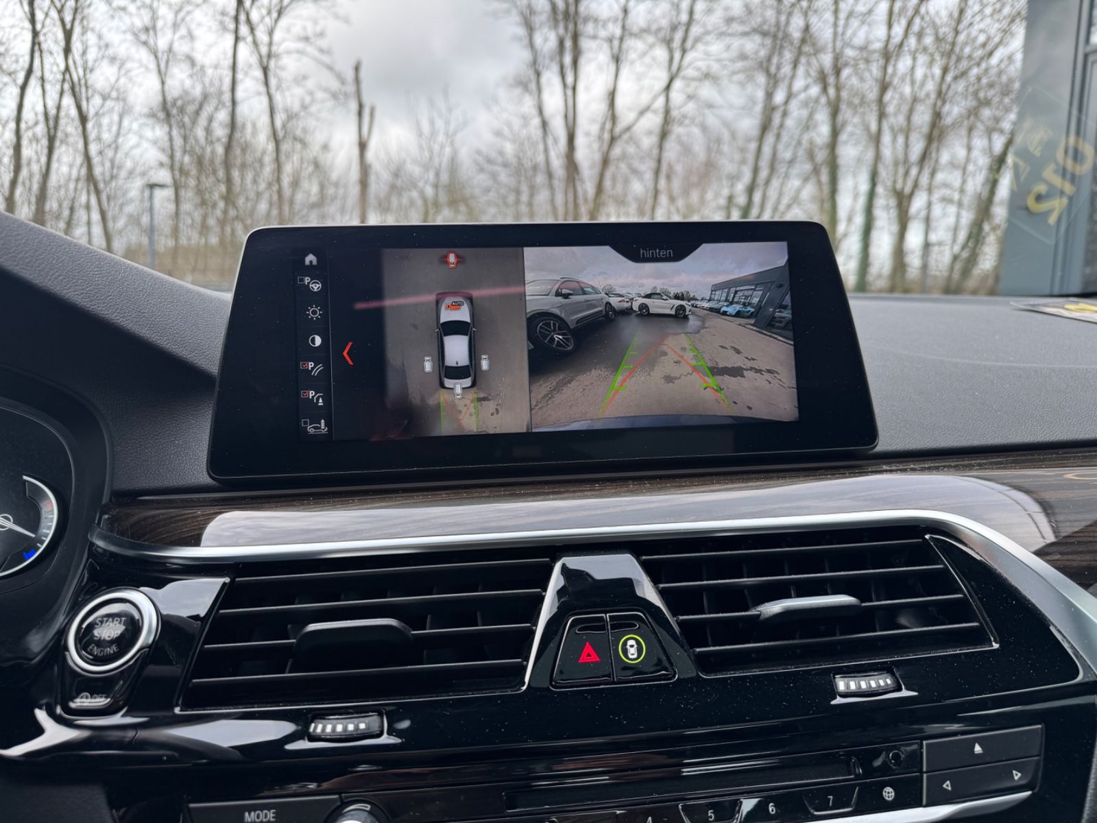 Fahrzeugabbildung BMW 530i xDRIVE*LUXURY-LINE*SHADOW*EL.SD*LEDER*TOP