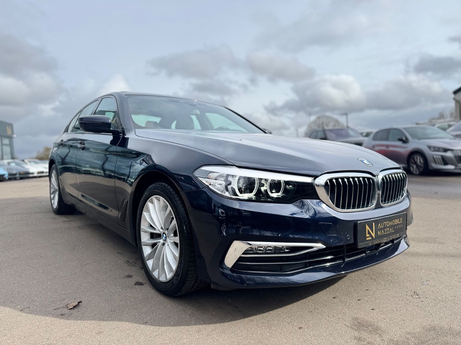 Fahrzeugabbildung BMW 530i xDRIVE*LUXURY-LINE*SHADOW*EL.SD*LEDER*TOP