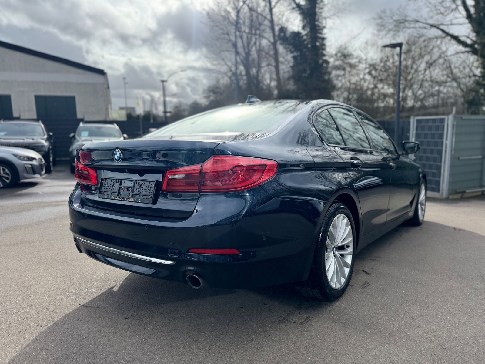 Fahrzeugabbildung BMW 530i xDRIVE*LUXURY-LINE*SHADOW*EL.SD*LEDER*TOP