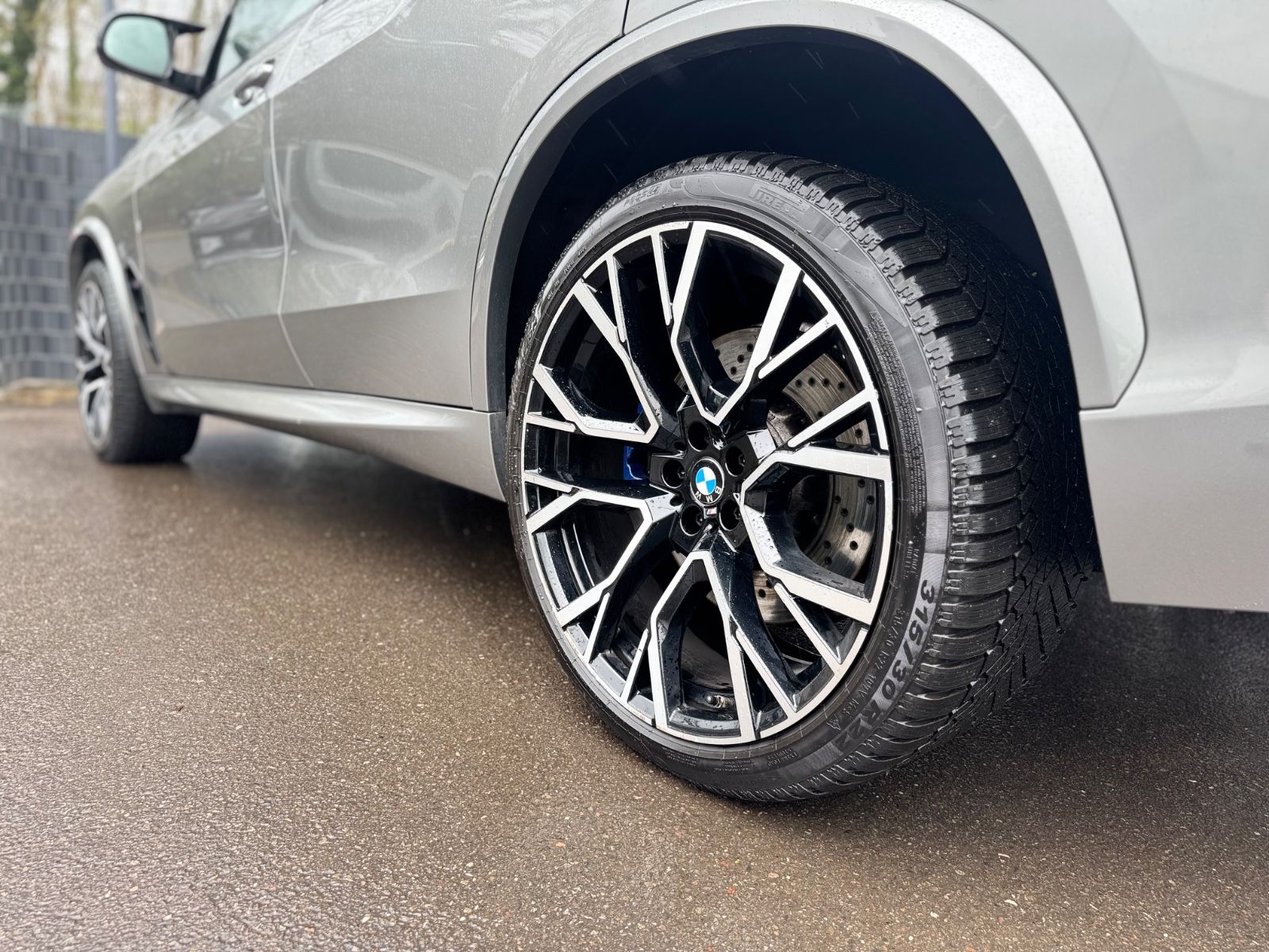 Fahrzeugabbildung BMW X5 M COMPETITION*M-DRIVERS*LASER*360GRAD*22.ZOLL