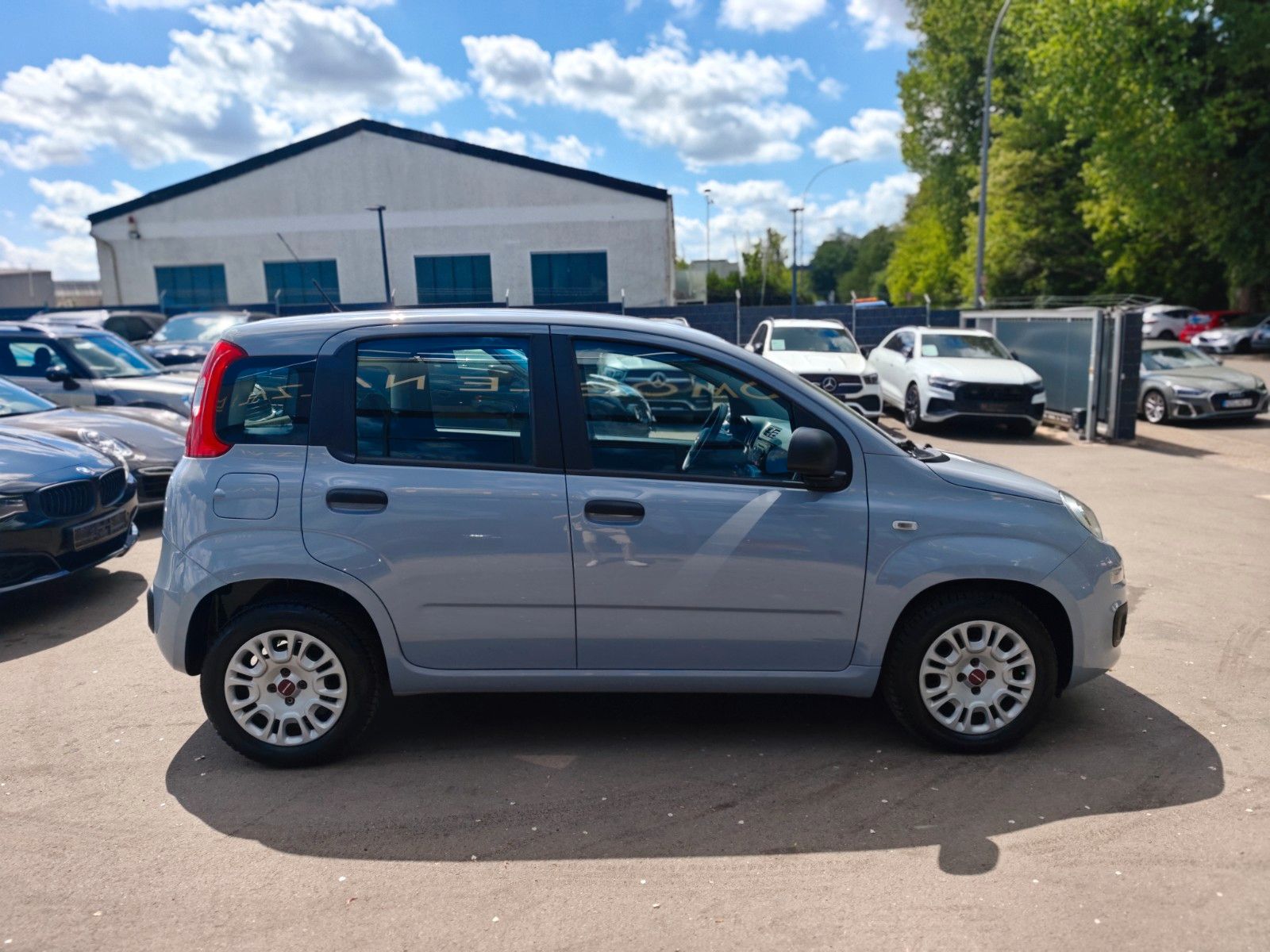 Fahrzeugabbildung Fiat PANDA EASY*KLIMA*2.HAND*COLORE ESTERNO KREIDE*