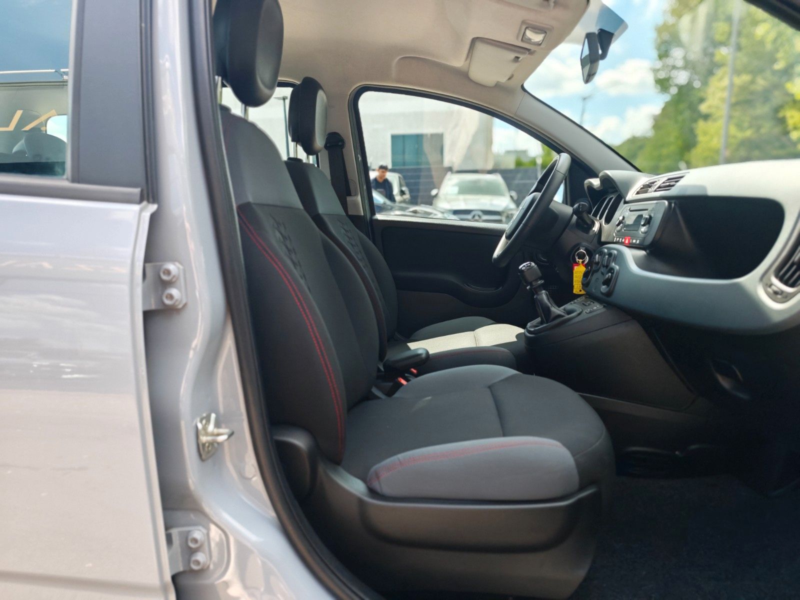 Fahrzeugabbildung Fiat PANDA EASY*KLIMA*2.HAND*COLORE ESTERNO KREIDE*