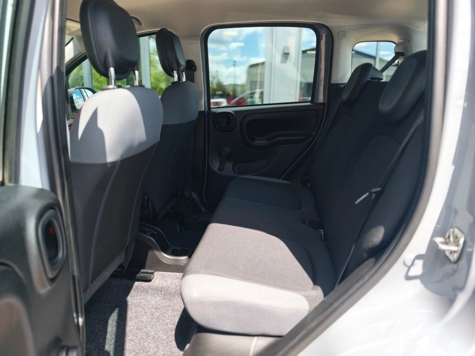 Fahrzeugabbildung Fiat PANDA EASY*KLIMA*2.HAND*COLORE ESTERNO KREIDE*