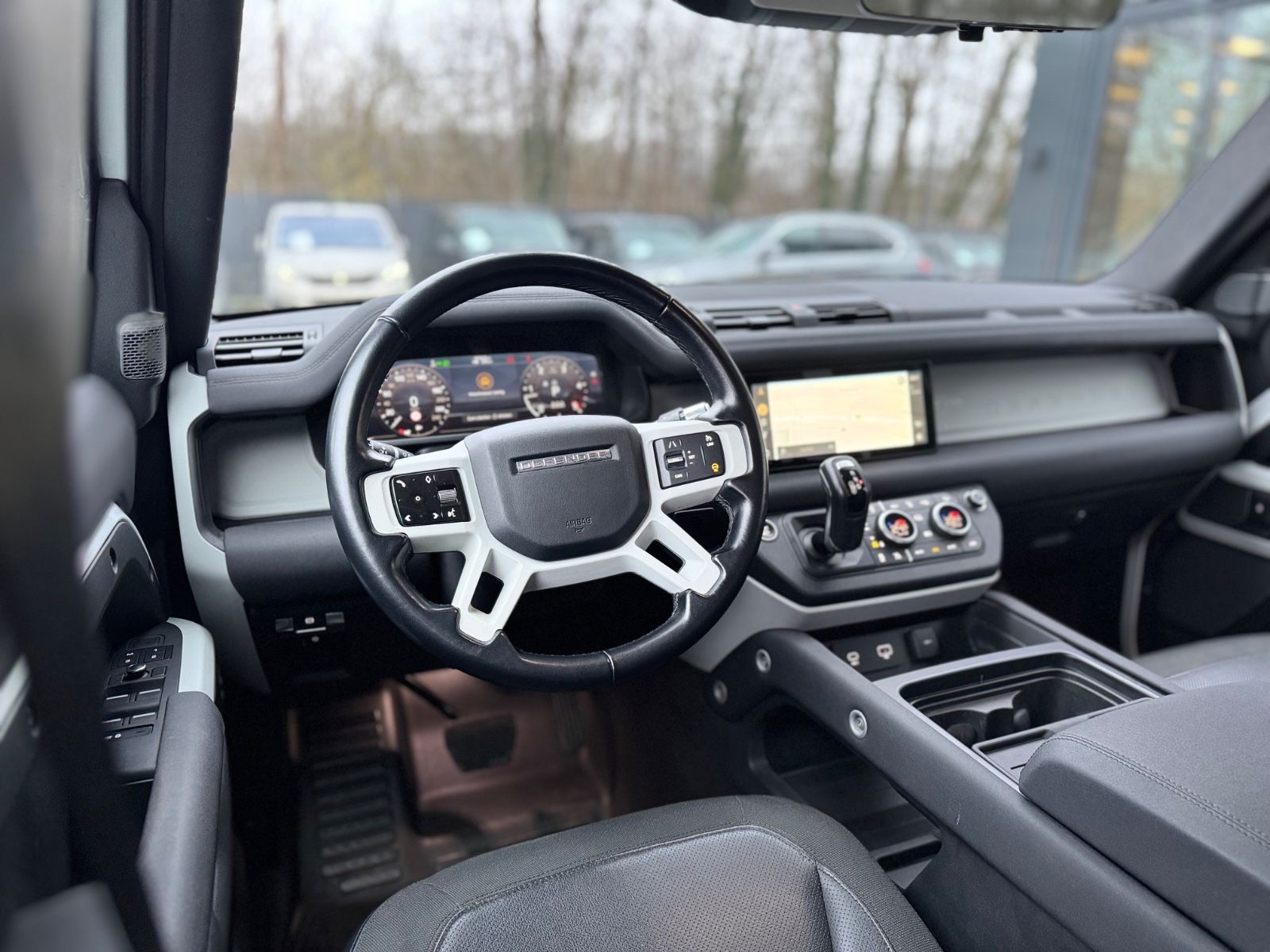 Fahrzeugabbildung Land Rover DEFENDER*BLACK-DESIGN PACK*2.HD*LED*OFF ROAD*TOP