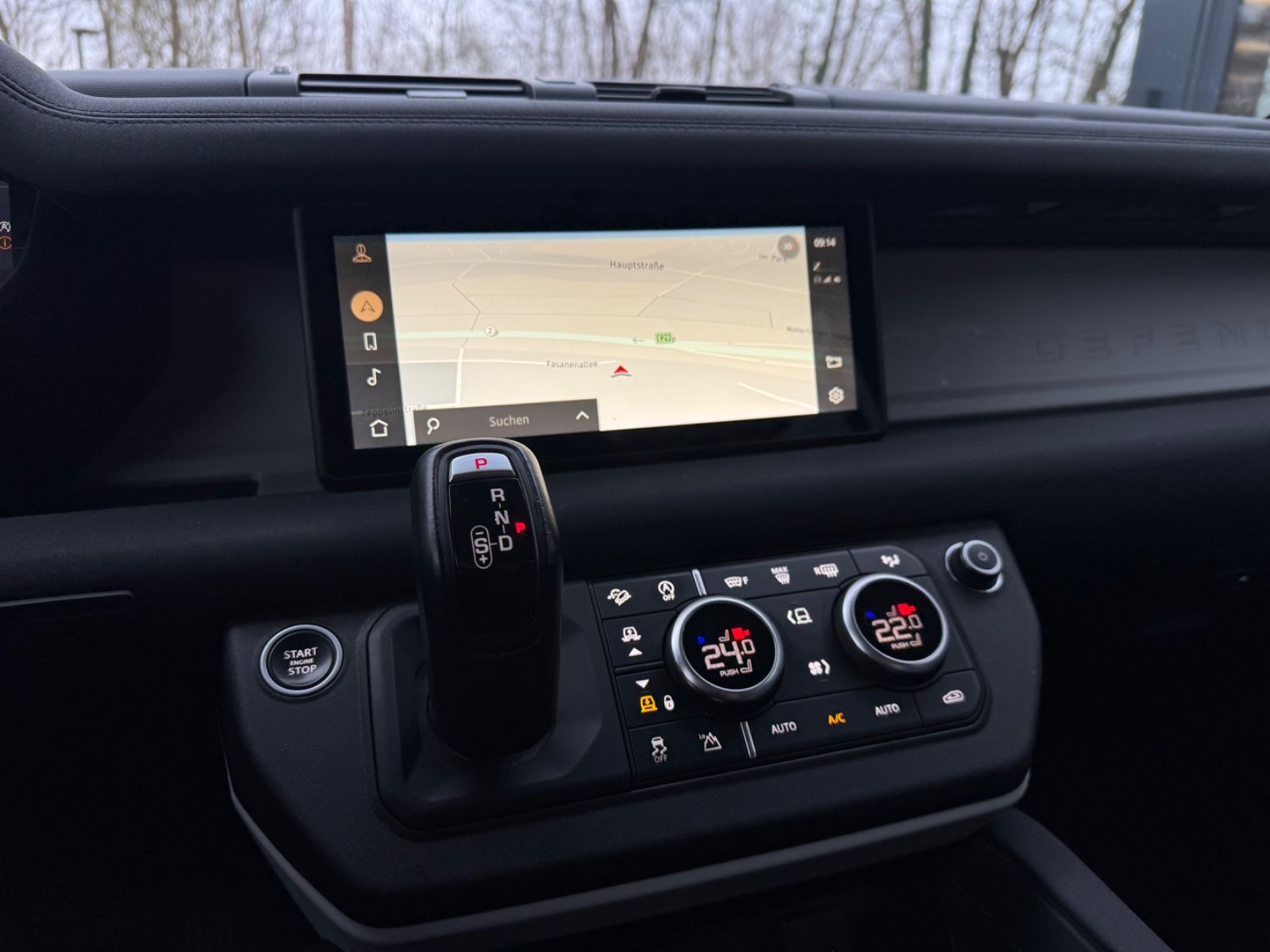 Fahrzeugabbildung Land Rover DEFENDER*BLACK-DESIGN PACK*2.HD*LED*OFF ROAD*TOP