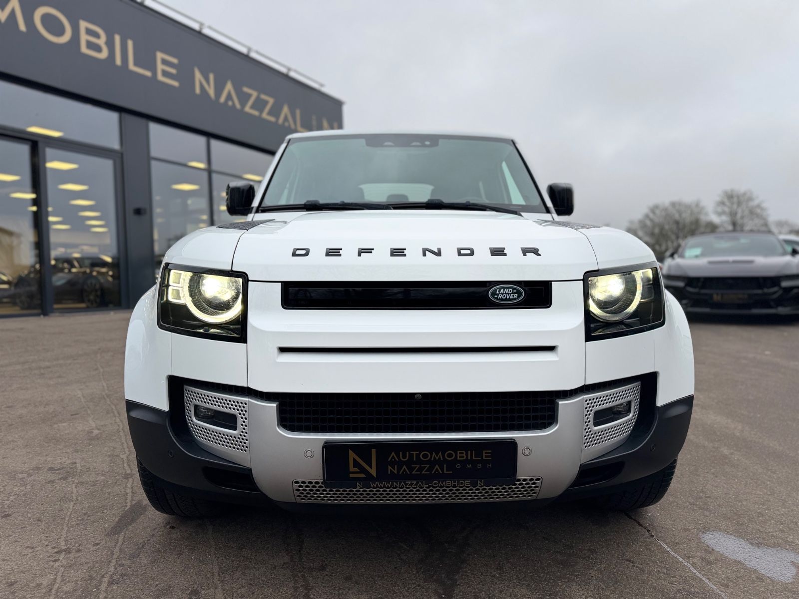 Fahrzeugabbildung Land Rover DEFENDER*BLACK-DESIGN PACK*2.HD*LED*OFF ROAD*TOP