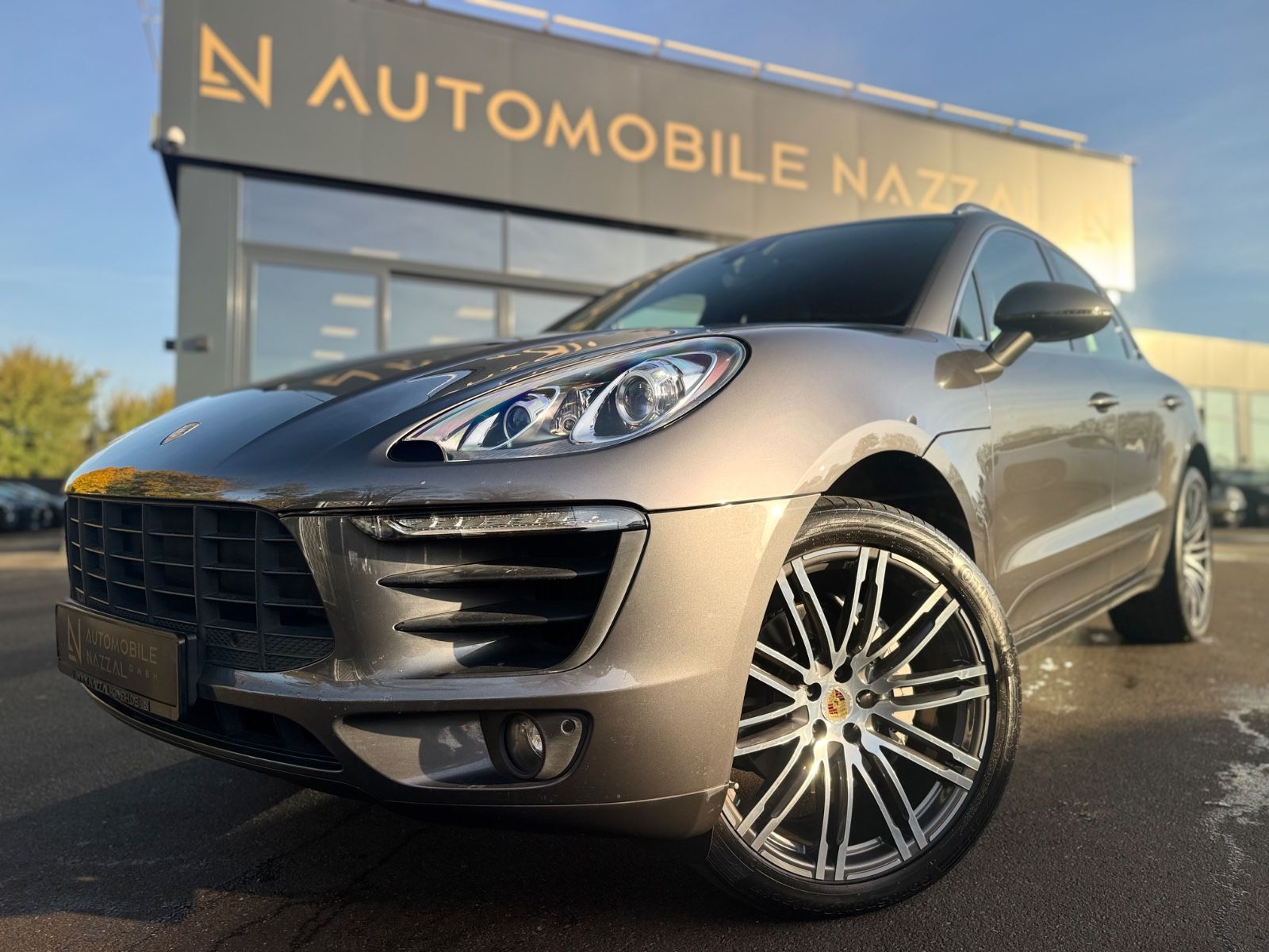 Fahrzeugabbildung Porsche MACAN S*AUT.*NAVI*PANORAMA*21.ZOLL*BI-XENON*