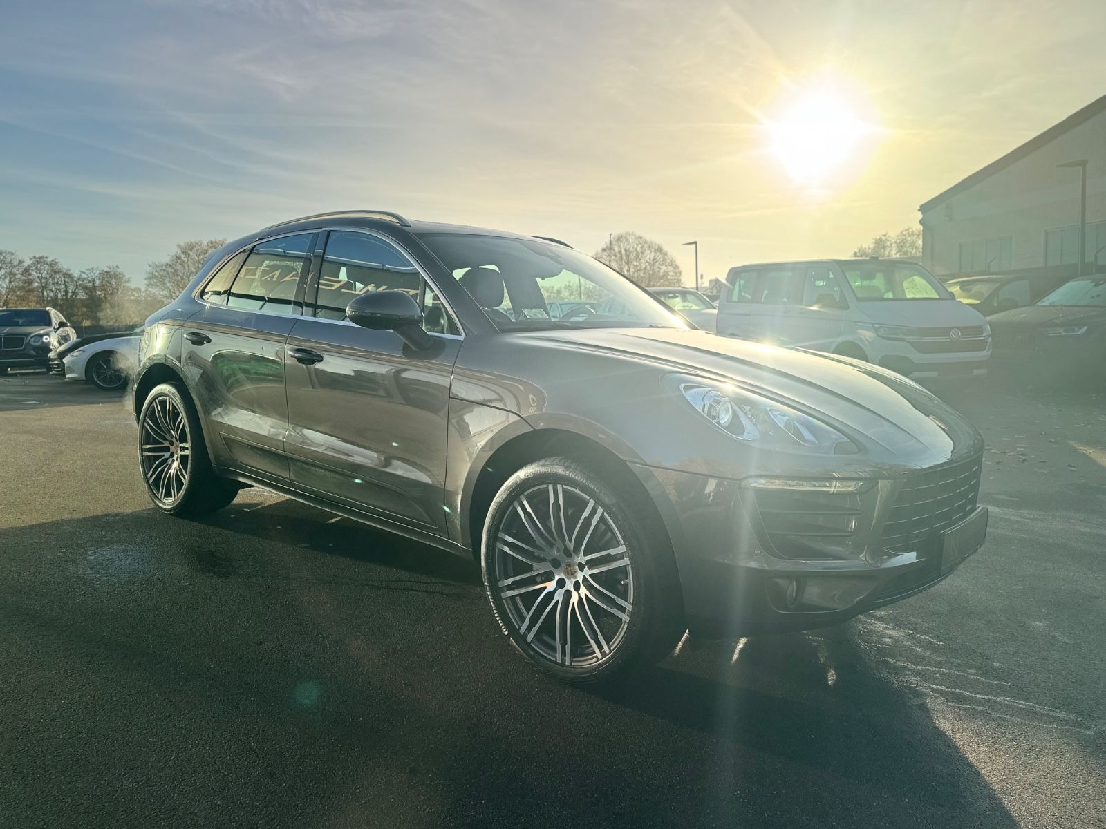 Fahrzeugabbildung Porsche MACAN S*AUT.*NAVI*PANORAMA*21.ZOLL*BI-XENON*