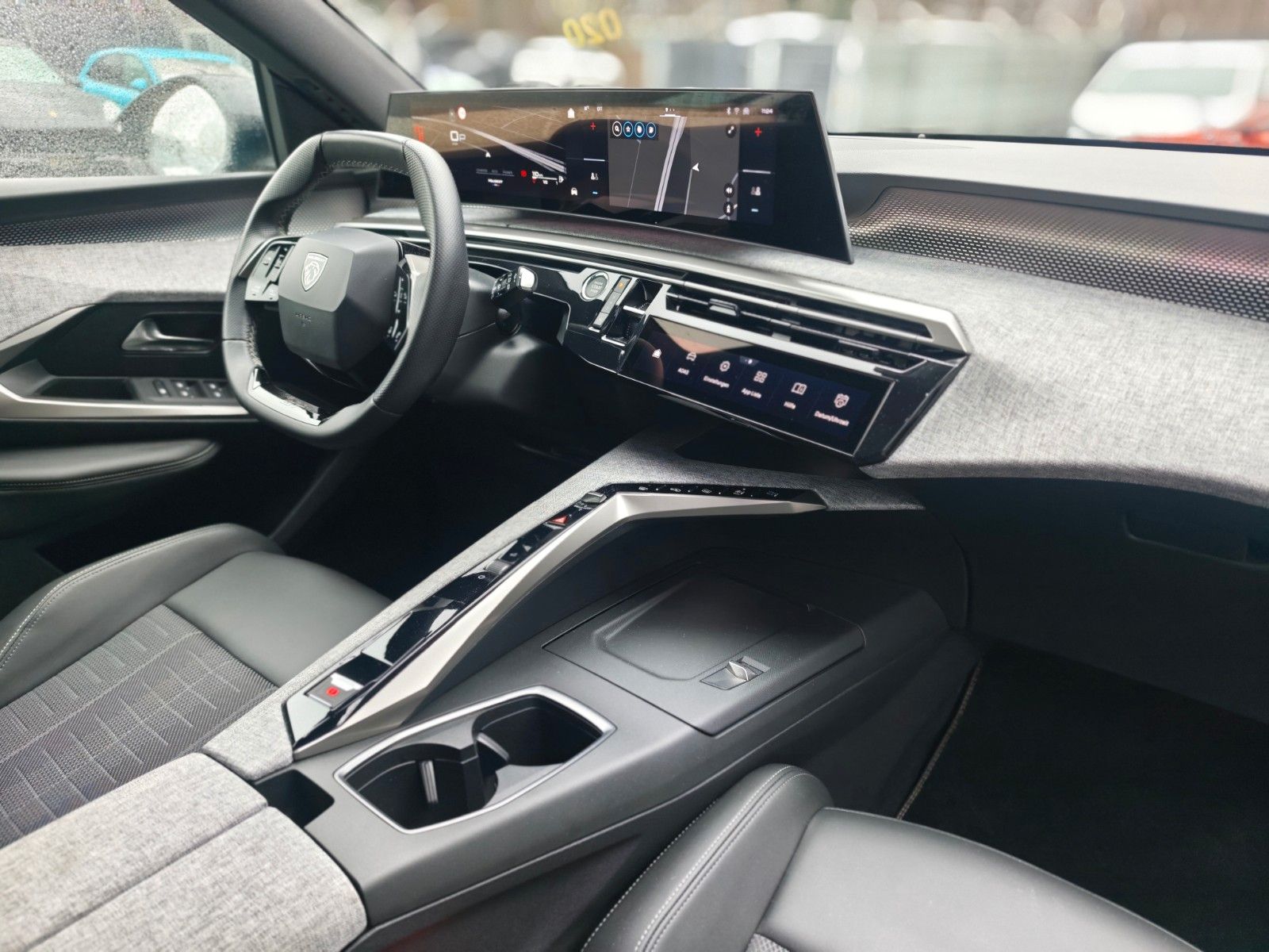 Fahrzeugabbildung Peugeot 5008 HYBRID 136 GT*AUT*7 SITZE*VOLL-LED*ASSIST*