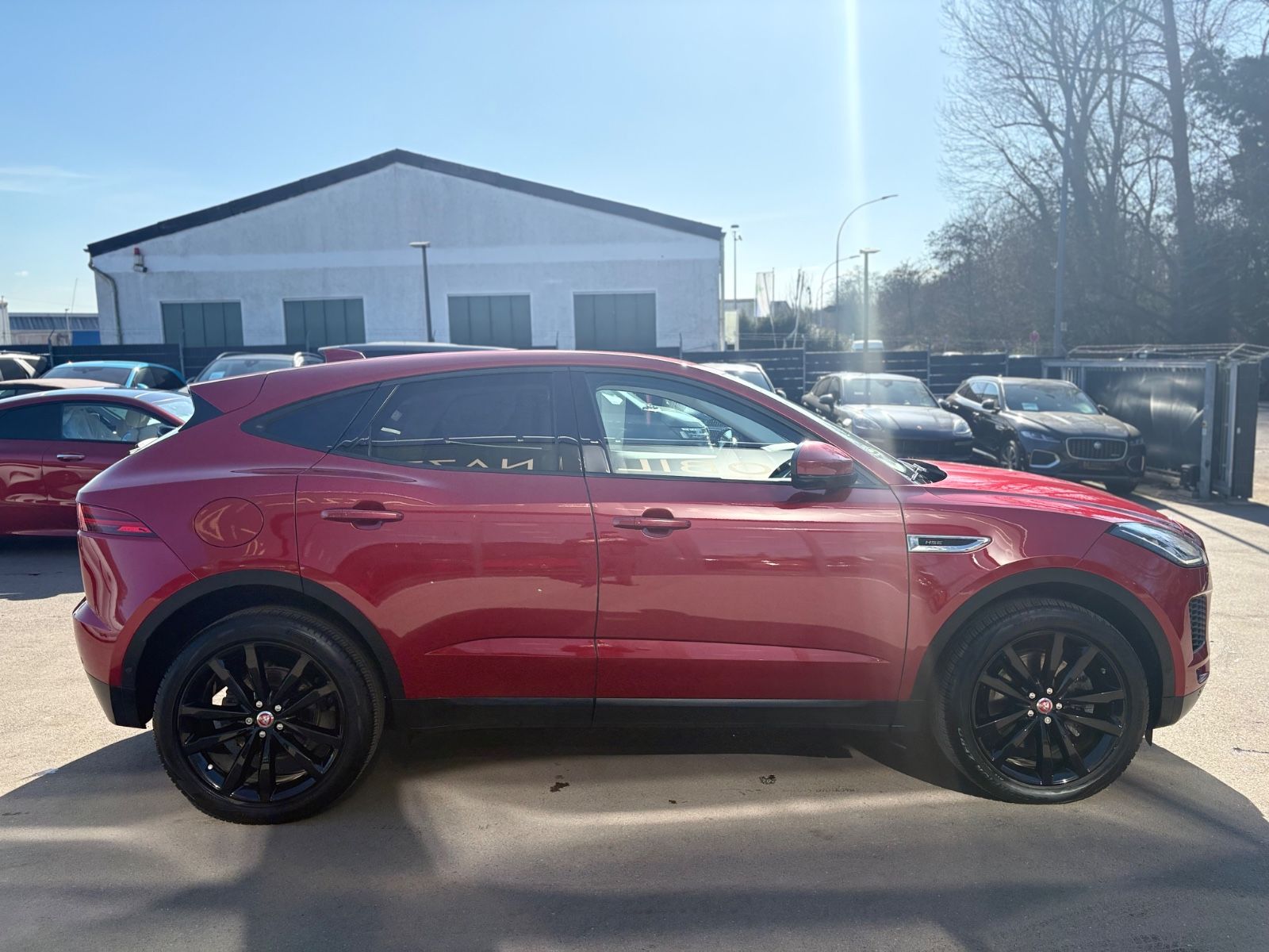 Fahrzeugabbildung Jaguar E-PACE HSE AWD*AUT*LEDER *LED*KAMERA*1.HD*TOP