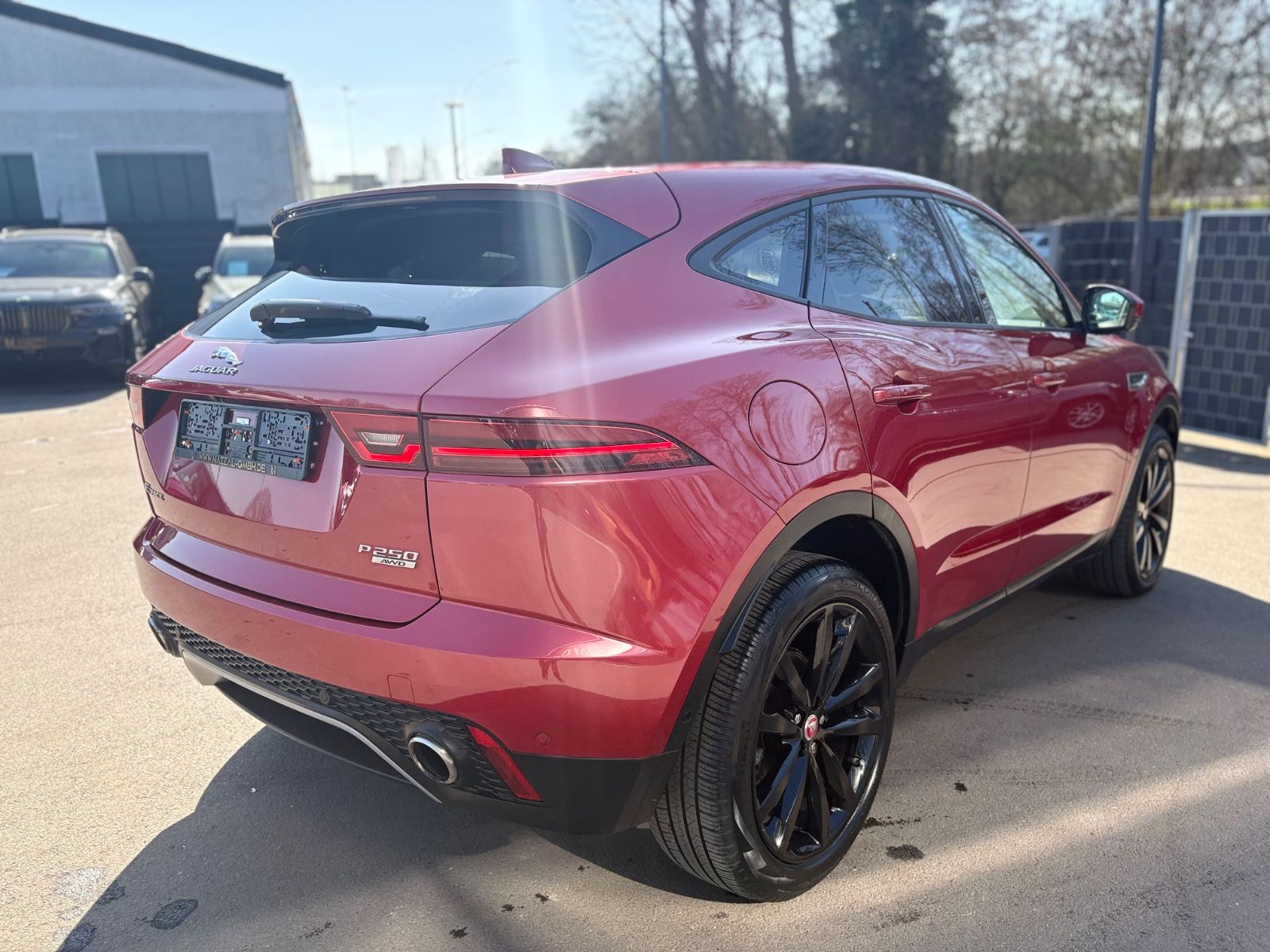 Fahrzeugabbildung Jaguar E-PACE HSE AWD*AUT*LEDER *LED*KAMERA*1.HD*TOP