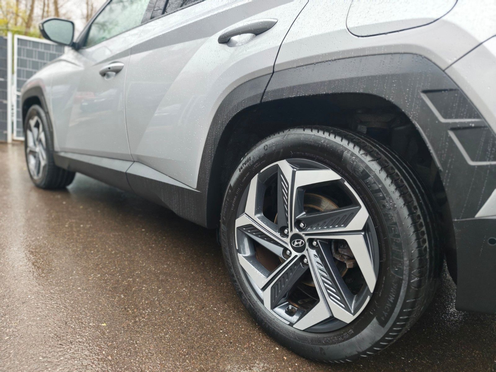 Fahrzeugabbildung Hyundai TUCSON PRIME HYBRID*AUT*LEDER*LED*4X SHZ*1.HD*