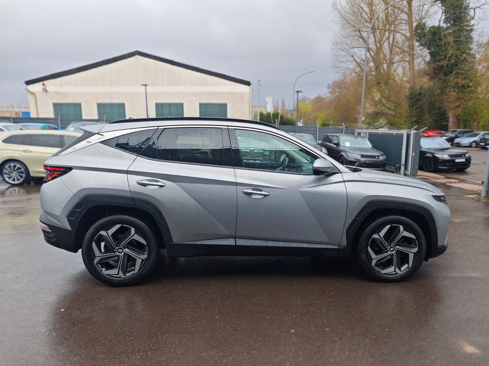 Fahrzeugabbildung Hyundai TUCSON PRIME HYBRID*AUT*LEDER*LED*4X SHZ*1.HD*