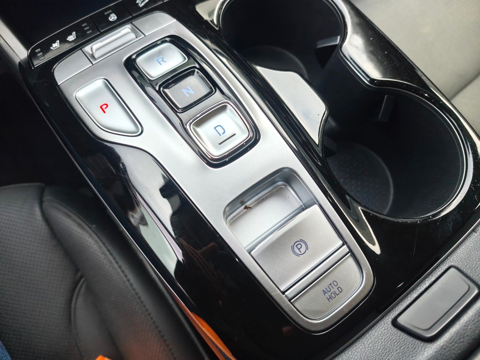 Fahrzeugabbildung Hyundai TUCSON PRIME HYBRID*AUT*LEDER*LED*4X SHZ*1.HD*