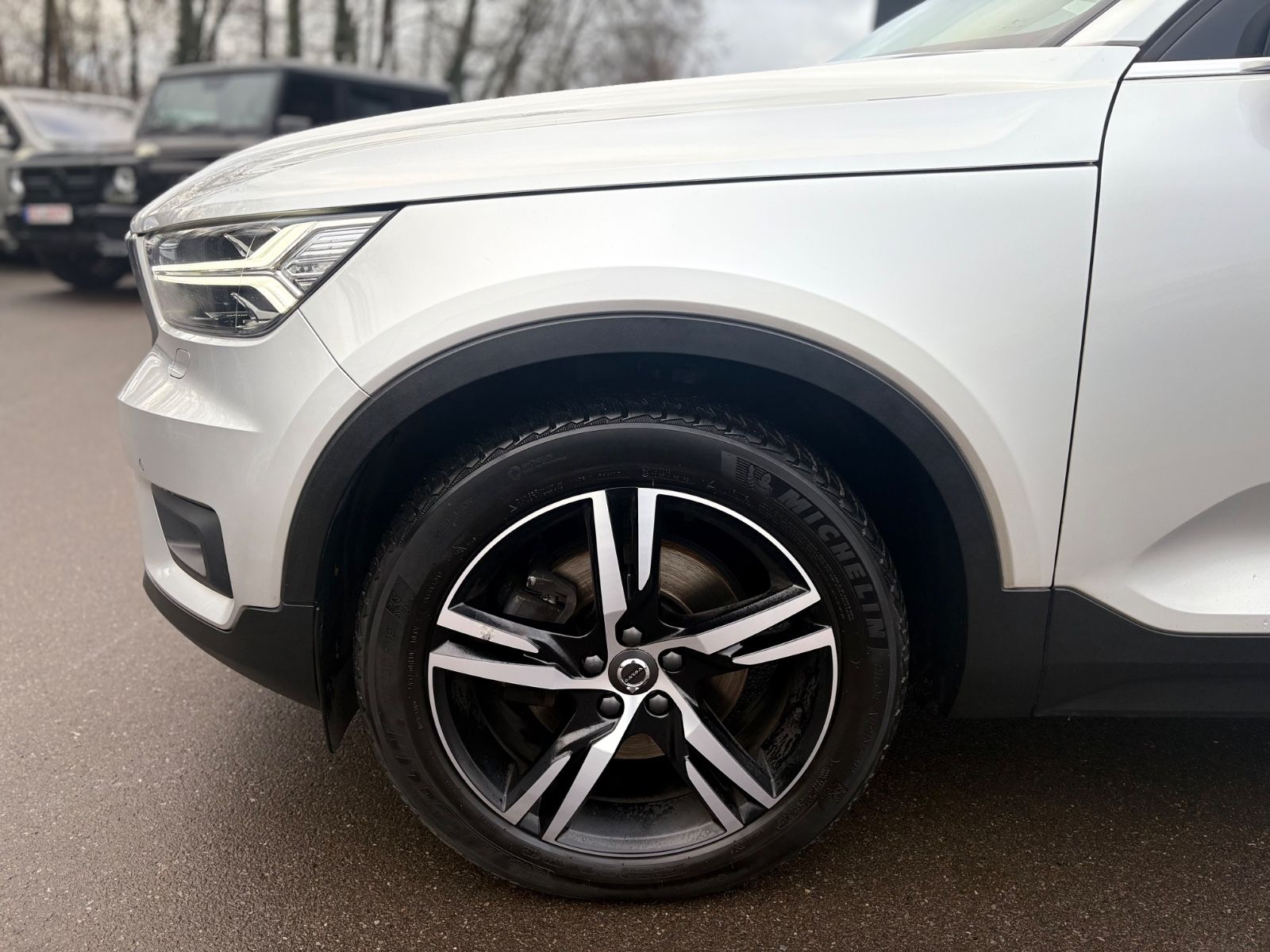 Fahrzeugabbildung Volvo XC40 INSCRIPTION AWD*AUT*LED*LEDER*KAMERA*2.HD*