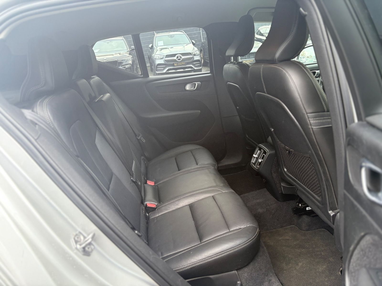 Fahrzeugabbildung Volvo XC40 INSCRIPTION AWD*AUT*LED*LEDER*KAMERA*2.HD*