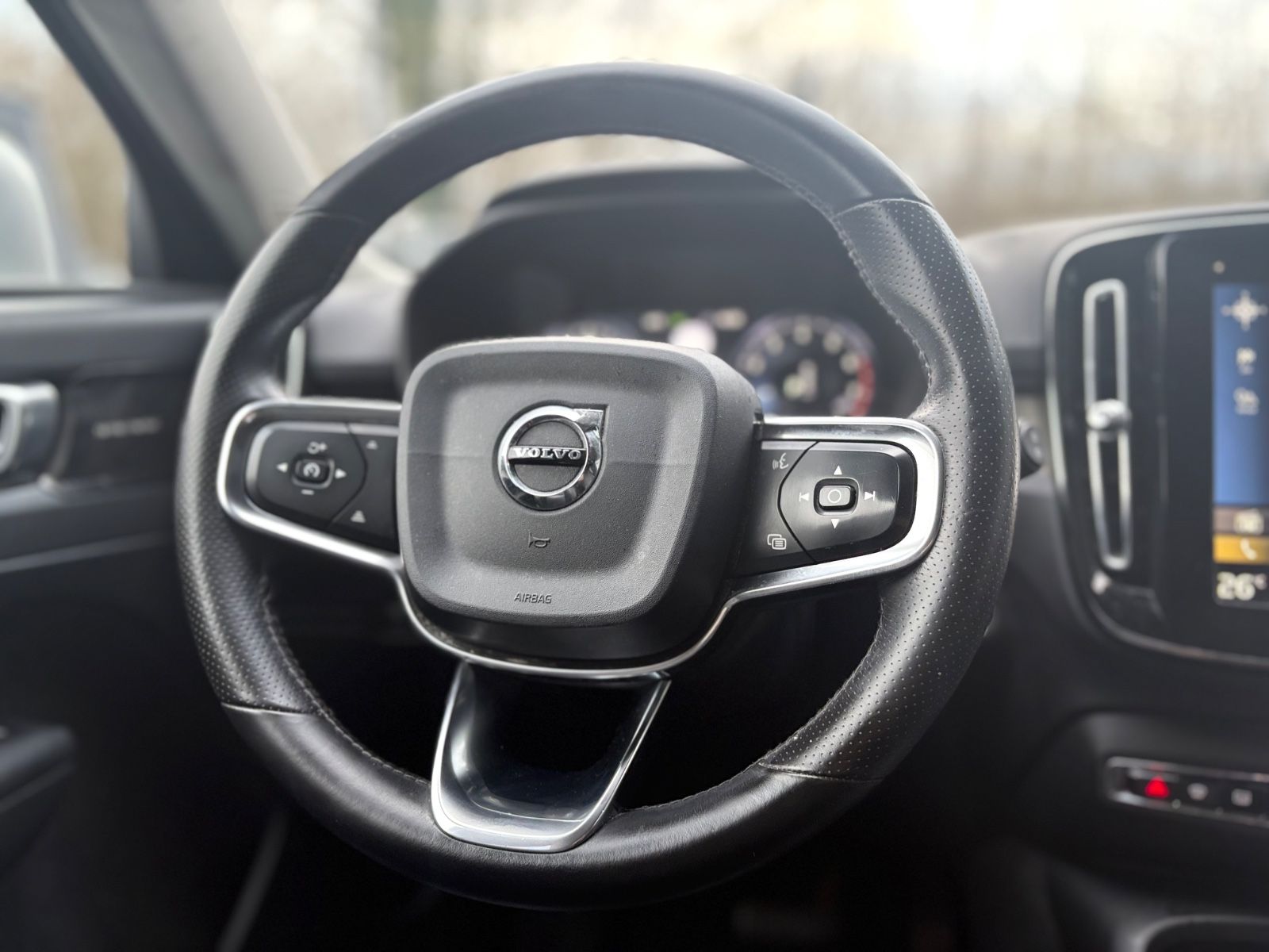 Fahrzeugabbildung Volvo XC40 INSCRIPTION AWD*AUT*LED*LEDER*KAMERA*2.HD*