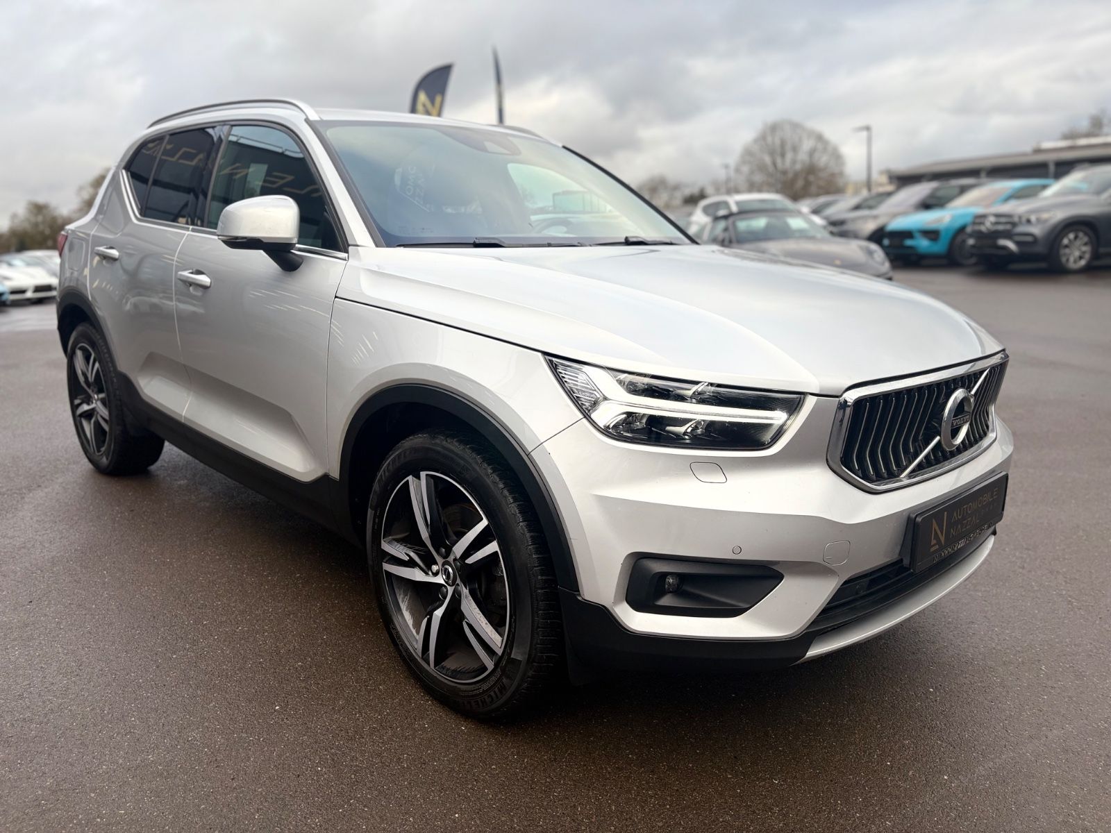 Fahrzeugabbildung Volvo XC40 INSCRIPTION AWD*AUT*LED*LEDER*KAMERA*2.HD*