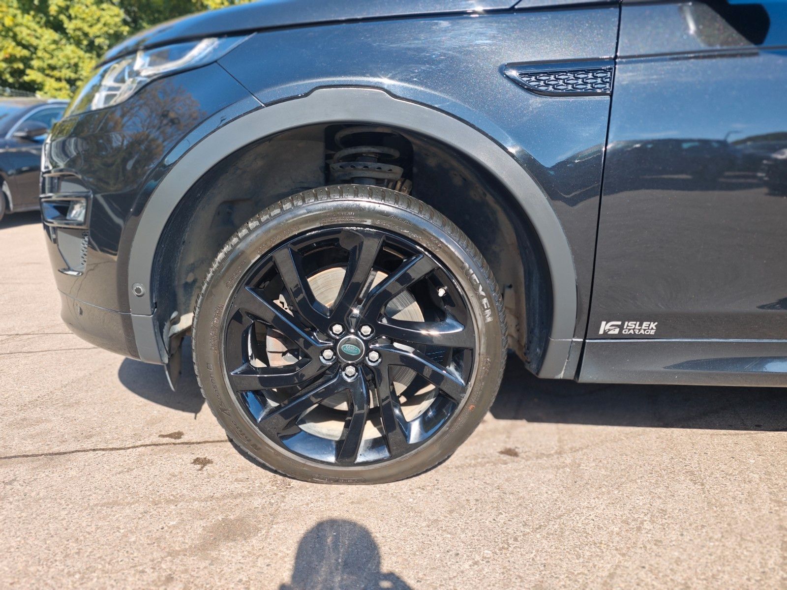 Fahrzeugabbildung Land Rover DISCOVERY SPORT HSE DYNAMIC *AUT*SHZ*KAM*PANO*