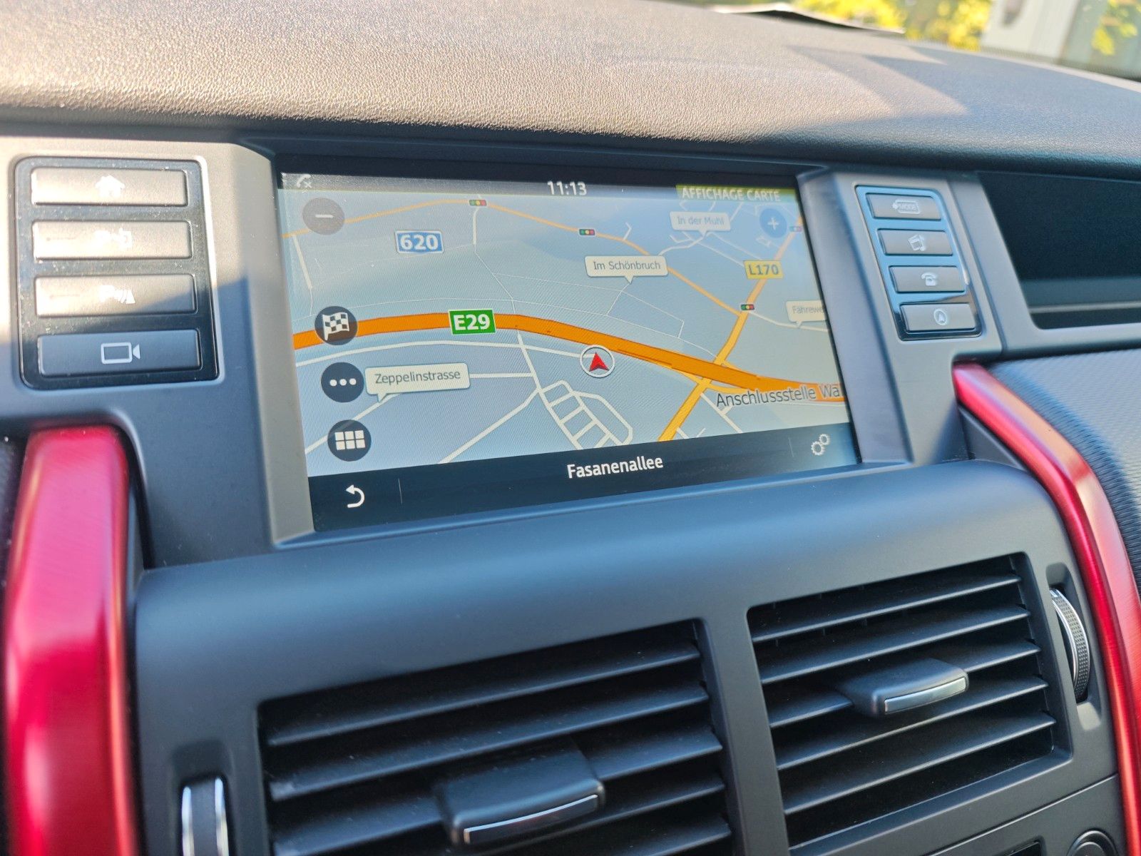 Fahrzeugabbildung Land Rover DISCOVERY SPORT HSE DYNAMIC *AUT*SHZ*KAM*PANO*