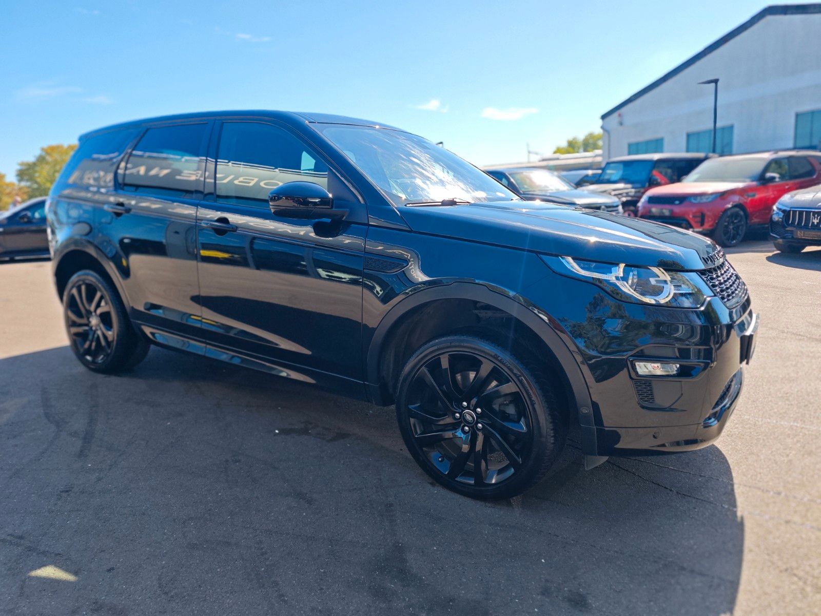 Fahrzeugabbildung Land Rover DISCOVERY SPORT HSE DYNAMIC *AUT*SHZ*KAM*PANO*