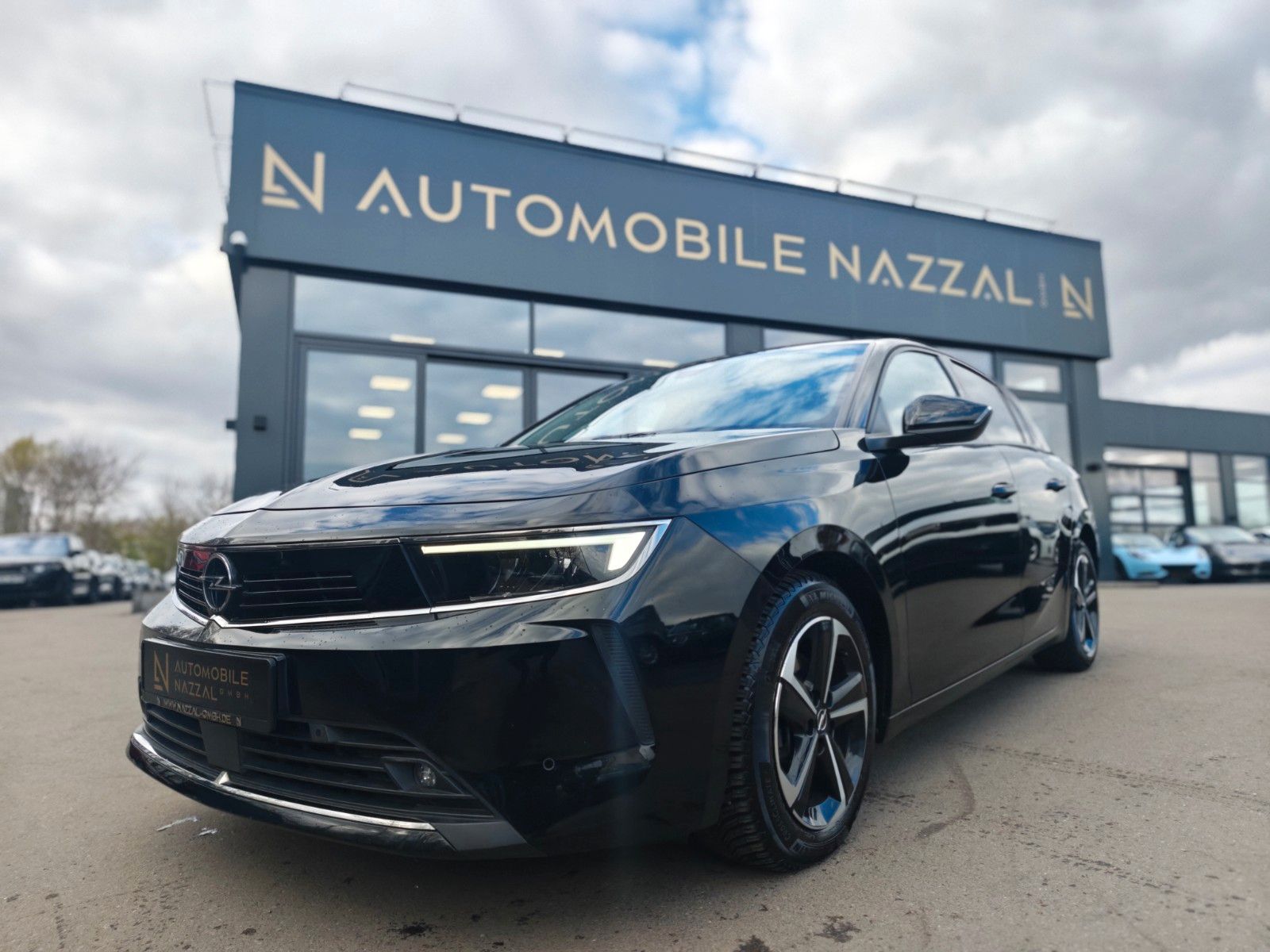 Fahrzeugabbildung Opel ASTRA L LIM BUSINNES EDITION*AUT*LED*KAMERA*2.HD