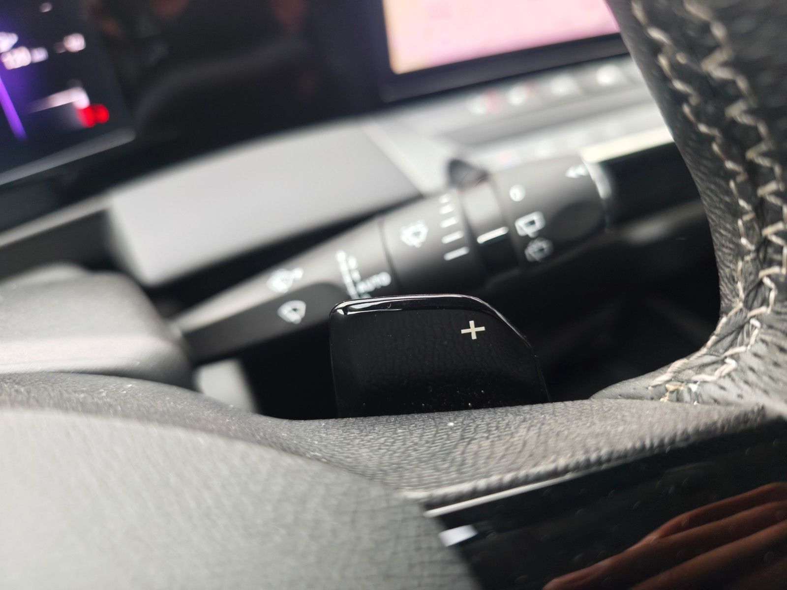 Fahrzeugabbildung Opel ASTRA L LIM BUSINNES EDITION*AUT*LED*KAMERA*2.HD