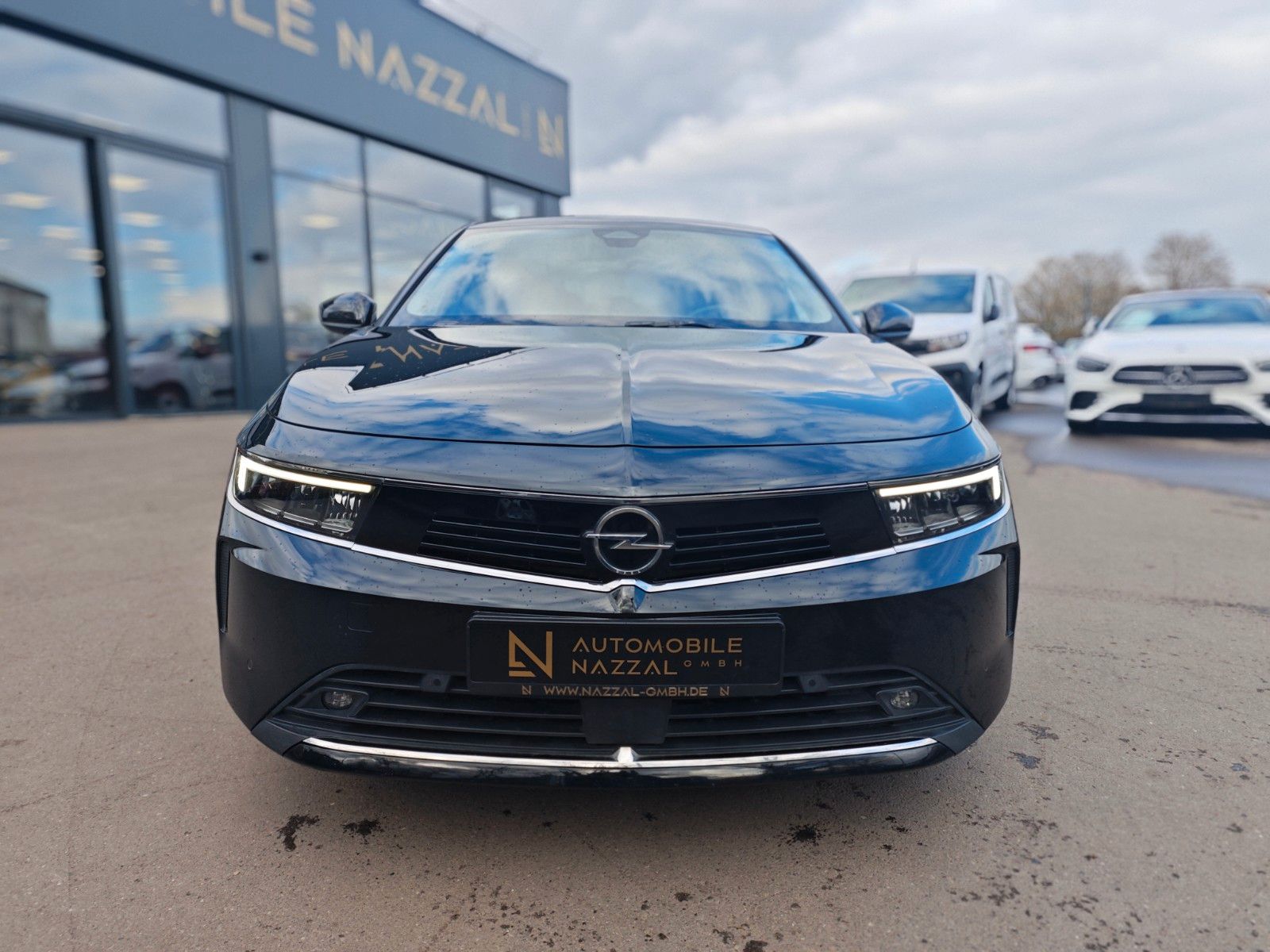 Fahrzeugabbildung Opel ASTRA L LIM BUSINNES EDITION*AUT*LED*KAMERA*2.HD