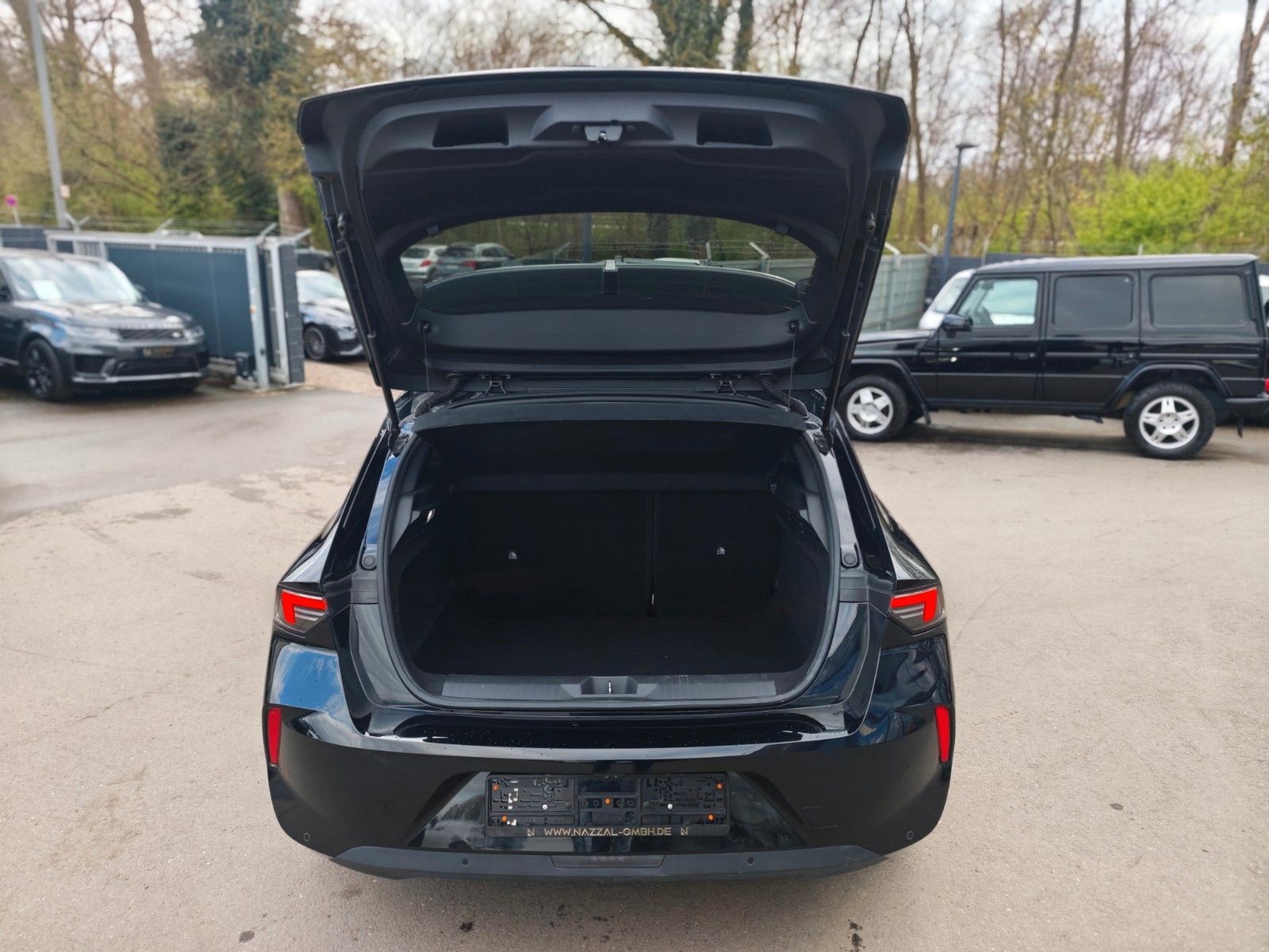 Fahrzeugabbildung Opel ASTRA L LIM BUSINNES EDITION*AUT*LED*KAMERA*2.HD