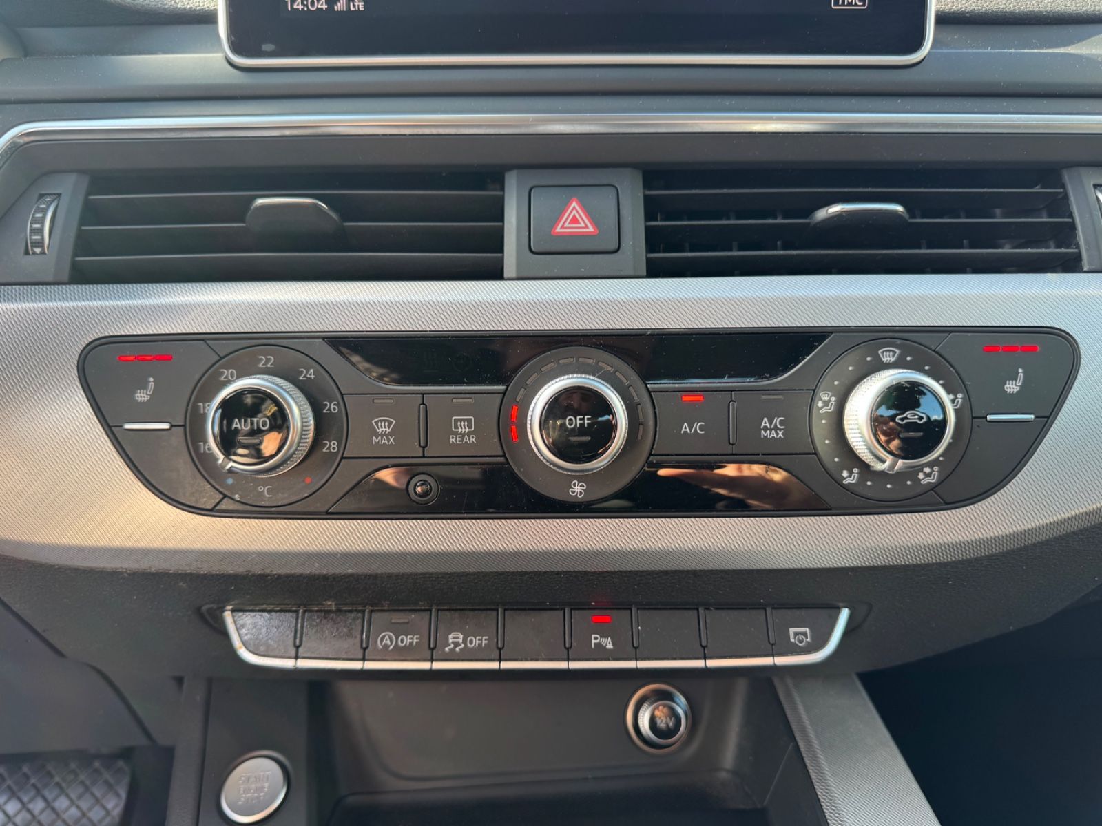 Fahrzeugabbildung Audi A4 LIM. DESIGN 2.0 TDI*NAVI*PDC*XENON*EURO6*