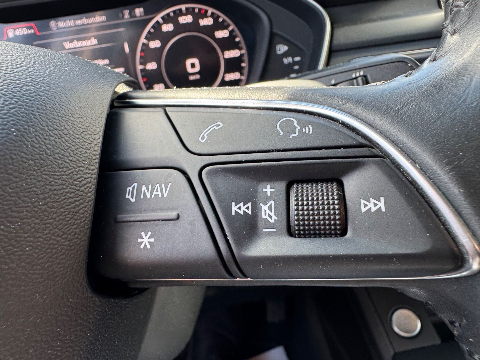 Fahrzeugabbildung Audi A4 LIM. DESIGN 2.0 TDI*NAVI*PDC*XENON*EURO6*