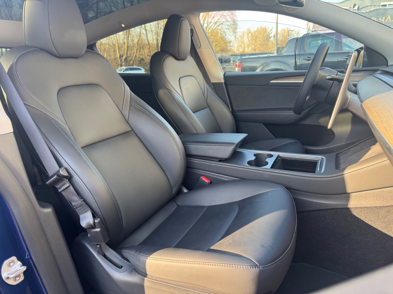 Fahrzeugabbildung Tesla MODEL Y*PANORAMA*LEDER*KAMERA*SHZ*1.HD*TOP