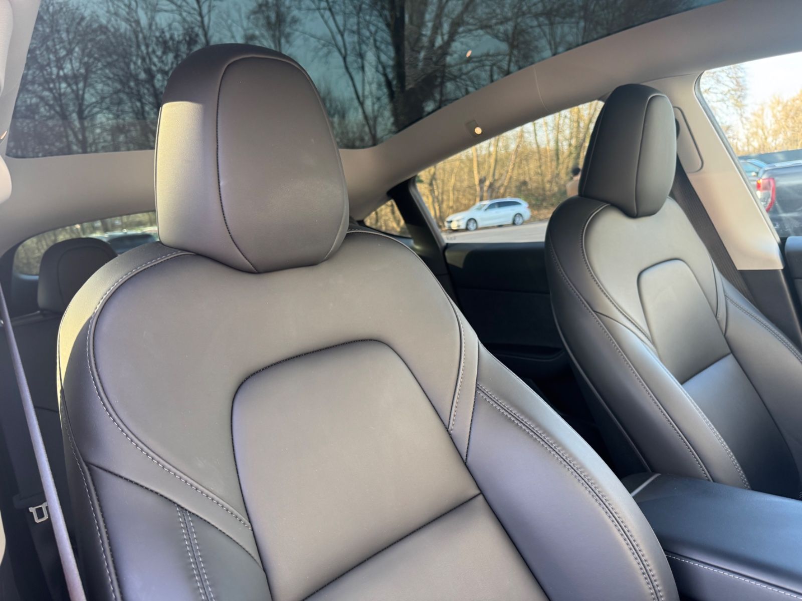 Fahrzeugabbildung Tesla MODEL Y*PANORAMA*LEDER*KAMERA*SHZ*1.HD*TOP