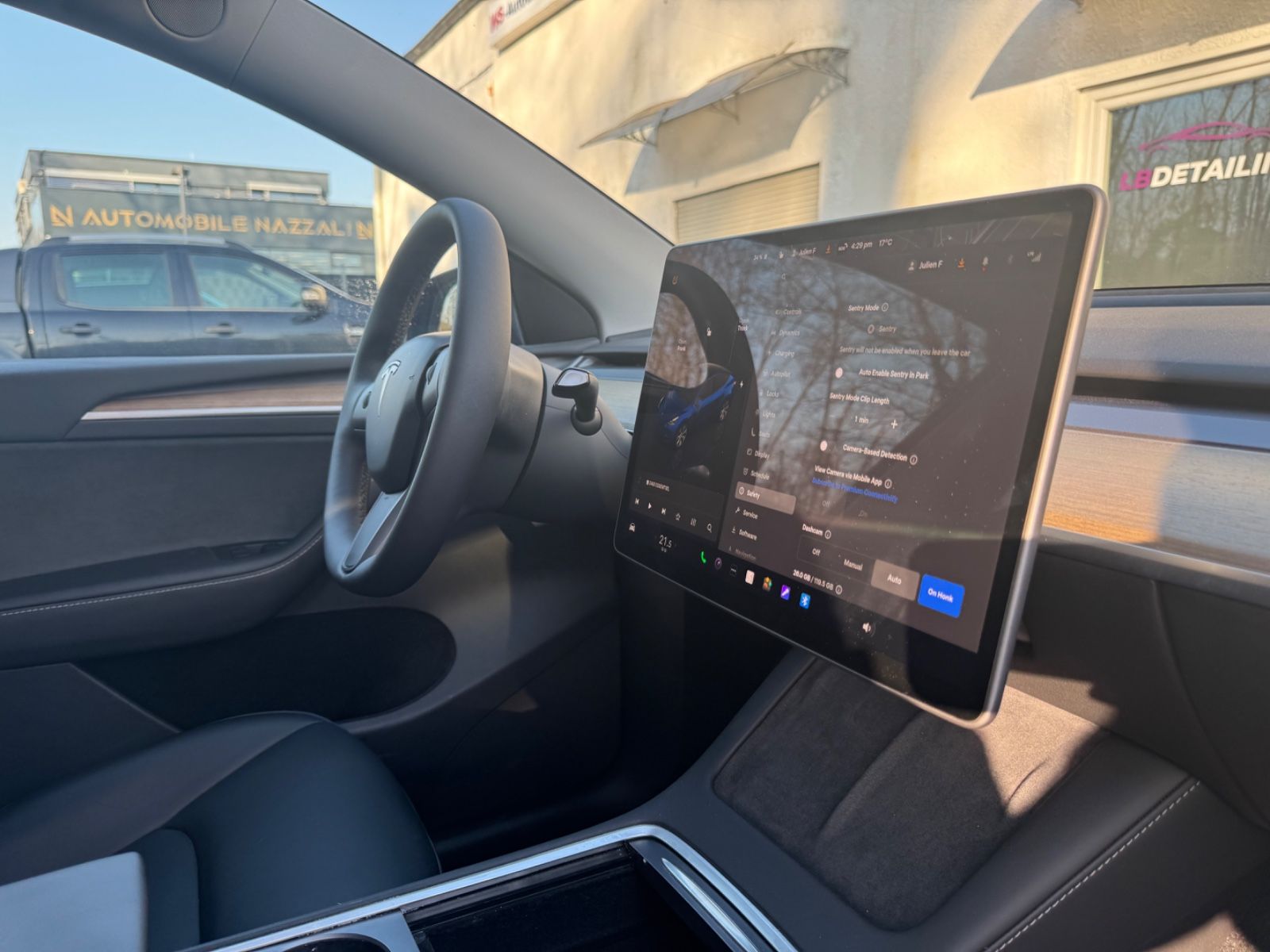 Fahrzeugabbildung Tesla MODEL Y*PANORAMA*LEDER*KAMERA*SHZ*1.HD*TOP