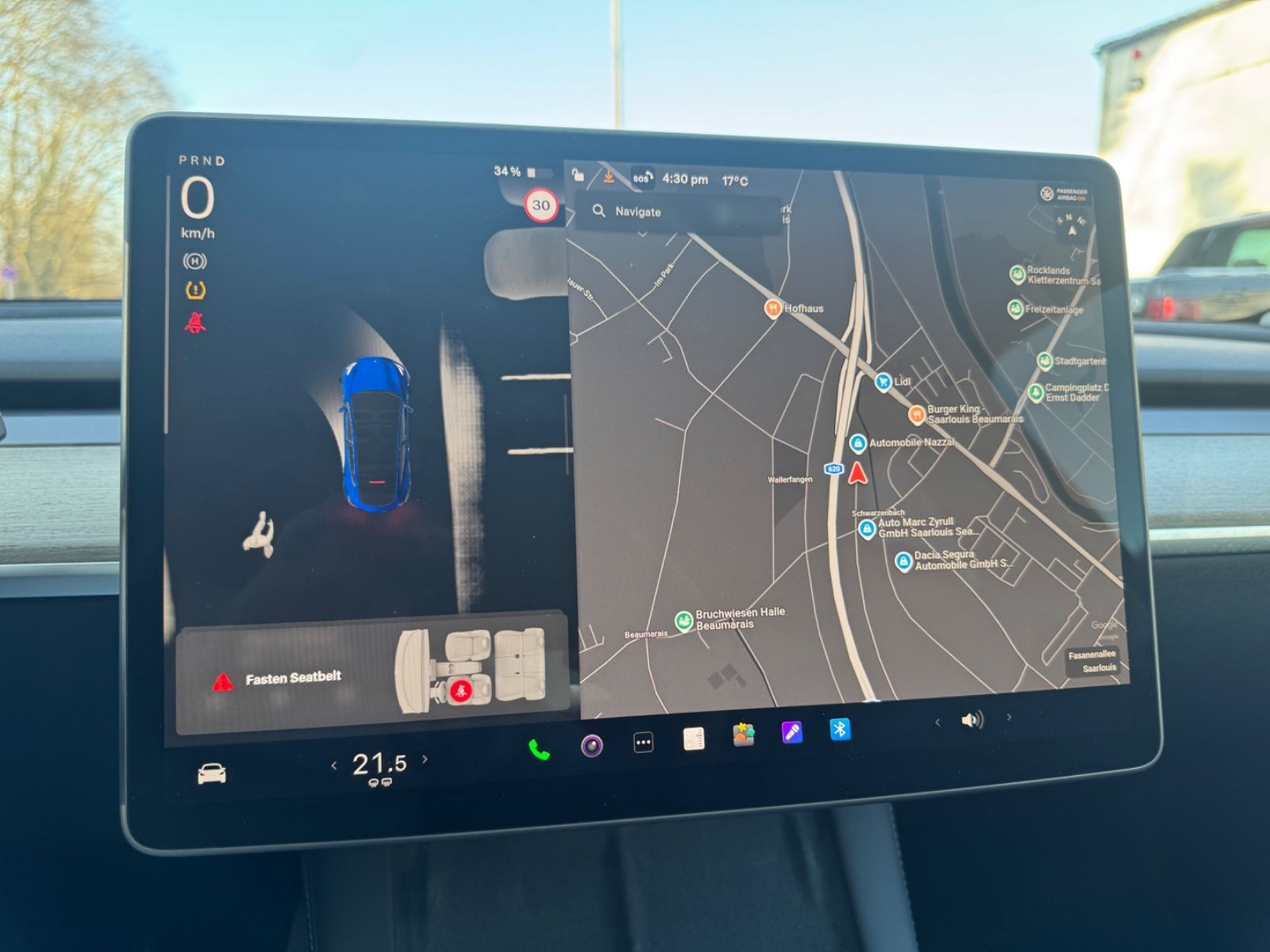 Fahrzeugabbildung Tesla MODEL Y*PANORAMA*LEDER*KAMERA*SHZ*1.HD*TOP