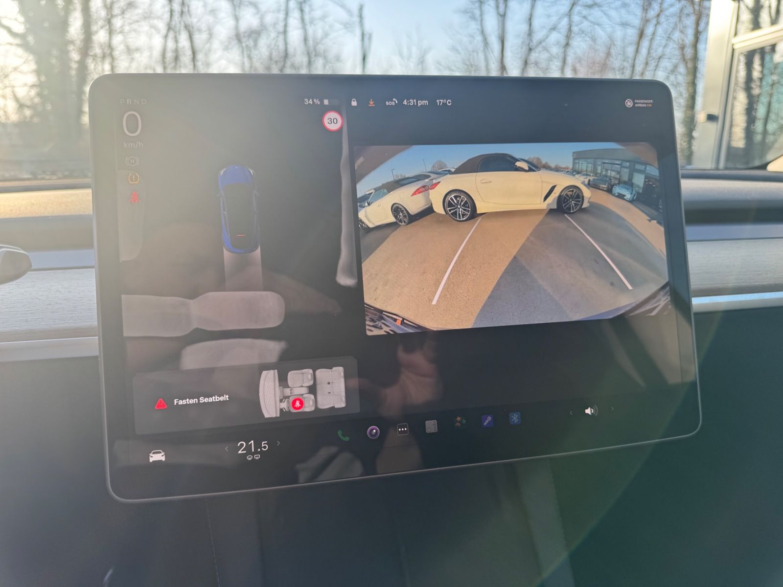 Fahrzeugabbildung Tesla MODEL Y*PANORAMA*LEDER*KAMERA*SHZ*1.HD*TOP