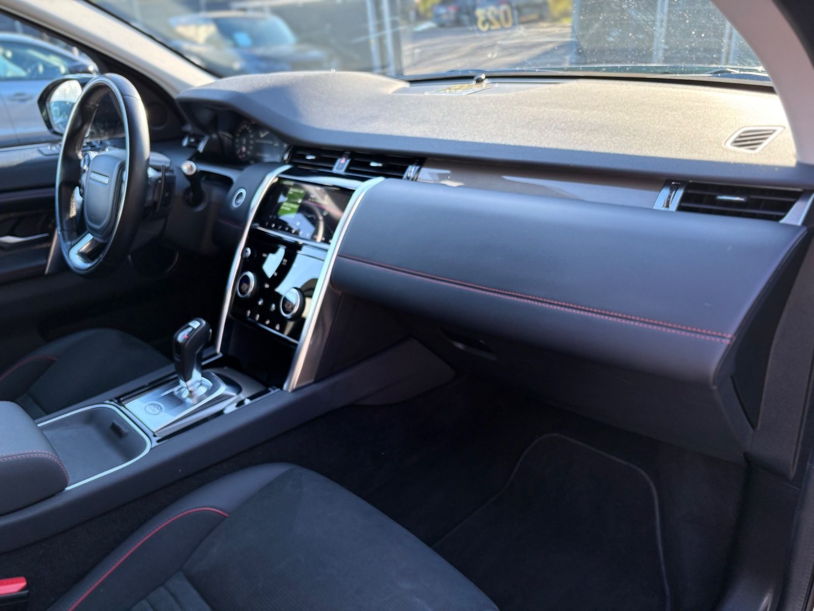 Fahrzeugabbildung Land Rover DISCOVERY SPORT S R-DYNAMIC AWD*KAMERA*2.HD*