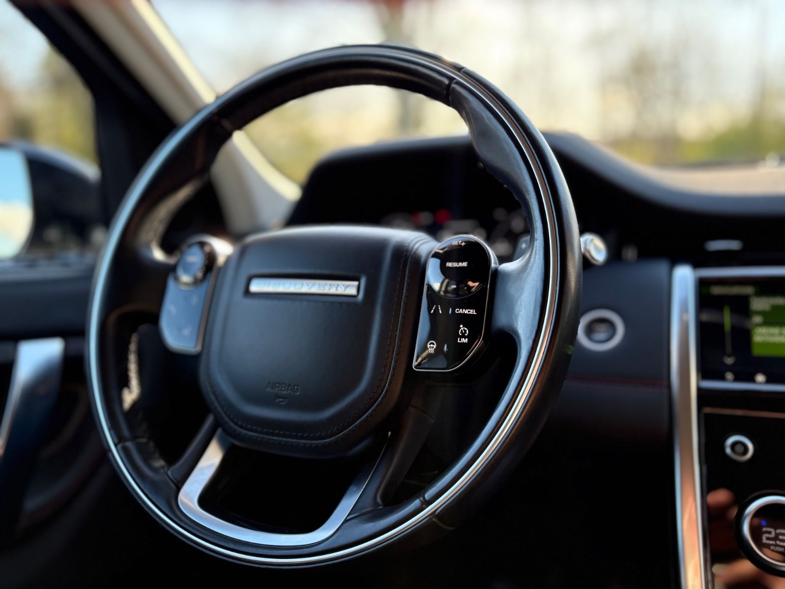 Fahrzeugabbildung Land Rover DISCOVERY SPORT S R-DYNAMIC AWD*KAMERA*2.HD*