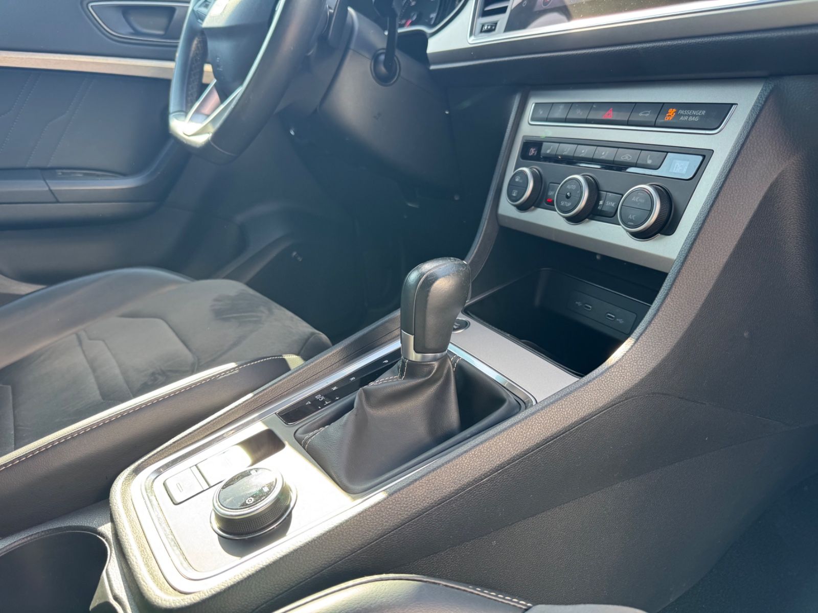 Fahrzeugabbildung SEAT ATECA XPERIENCE 4 DRIVE*AUT*EL.SD*VOLL-LED*360*