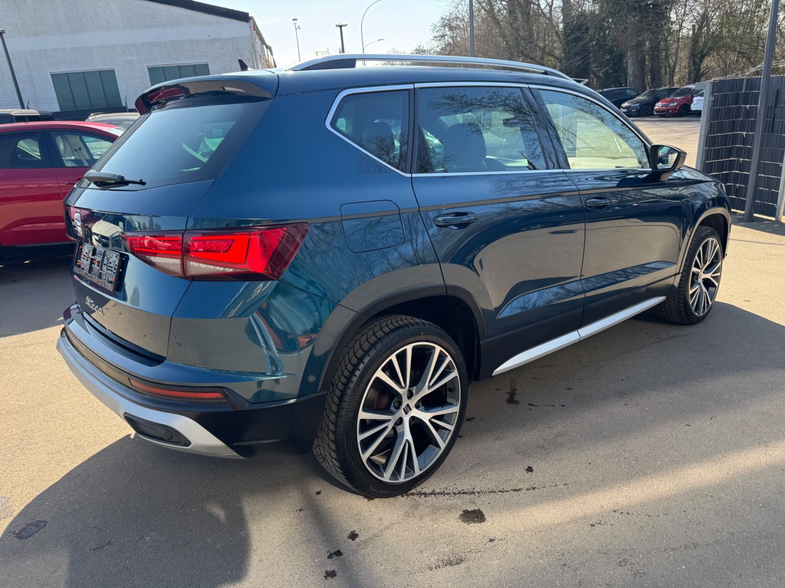 Fahrzeugabbildung SEAT ATECA XPERIENCE 4 DRIVE*AUT*EL.SD*VOLL-LED*360*