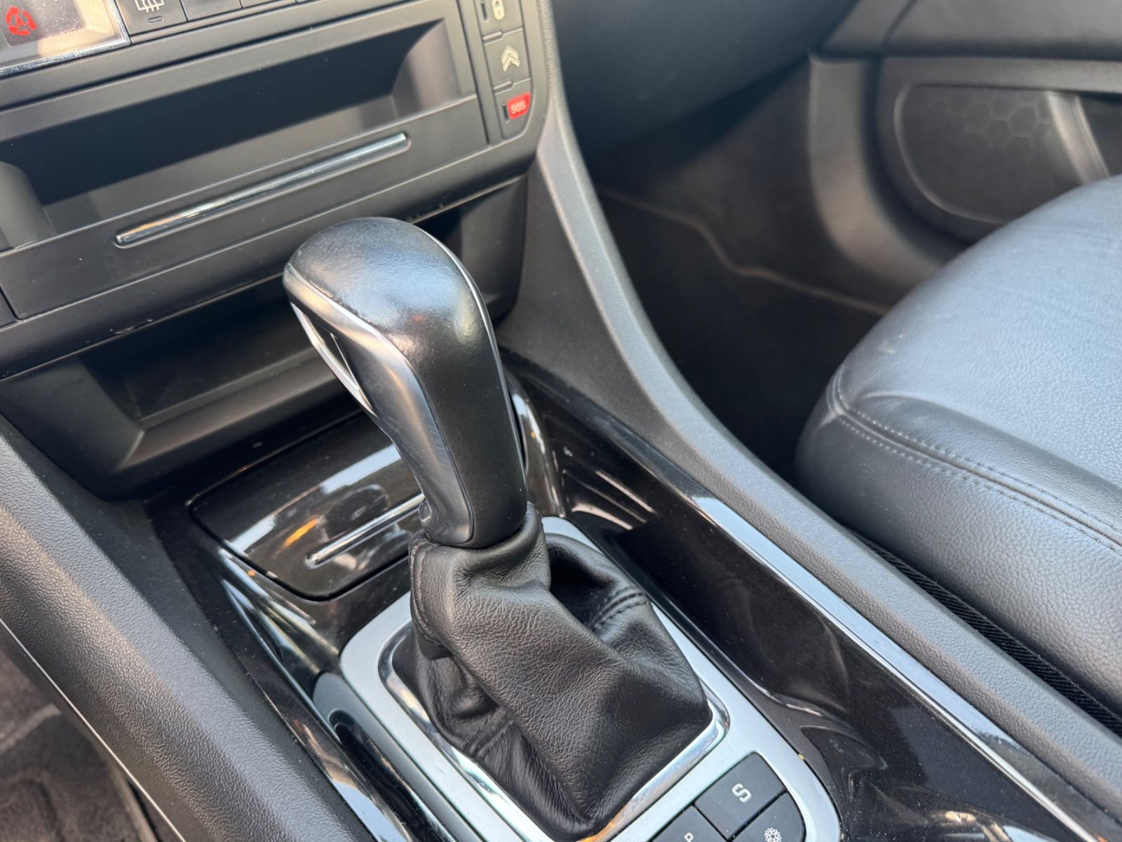 Fahrzeugabbildung Citroën C5 LIM*EXCLUSIVE*AUT*LEDER*LED*2.HD*EURO6*TOP