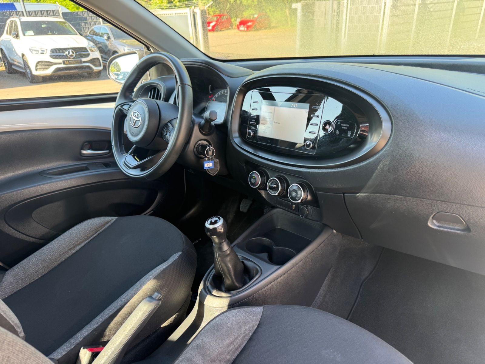 Fahrzeugabbildung Toyota AYGO X PLAY *NAVI*8-FACH*KAMERA*5-TÜRER*