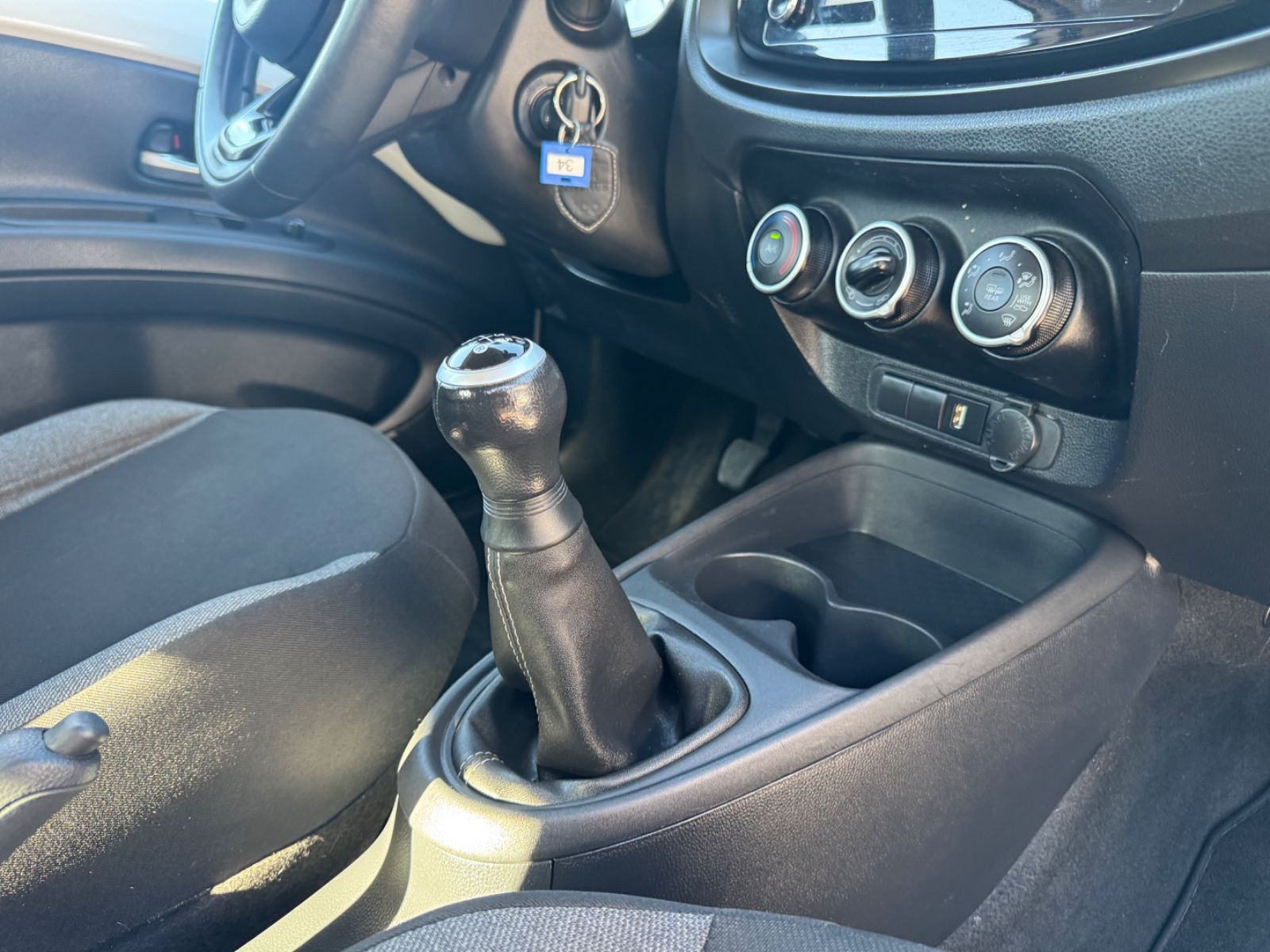 Fahrzeugabbildung Toyota AYGO X PLAY *NAVI*8-FACH*KAMERA*5-TÜRER*