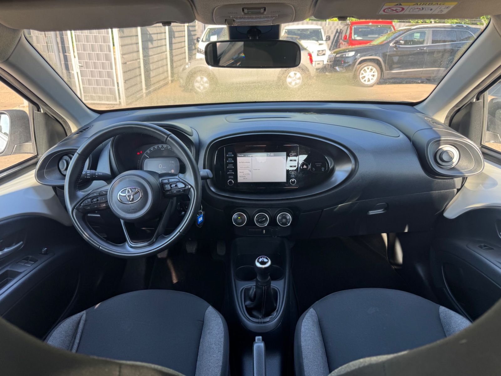 Fahrzeugabbildung Toyota AYGO X PLAY *NAVI*8-FACH*KAMERA*5-TÜRER*