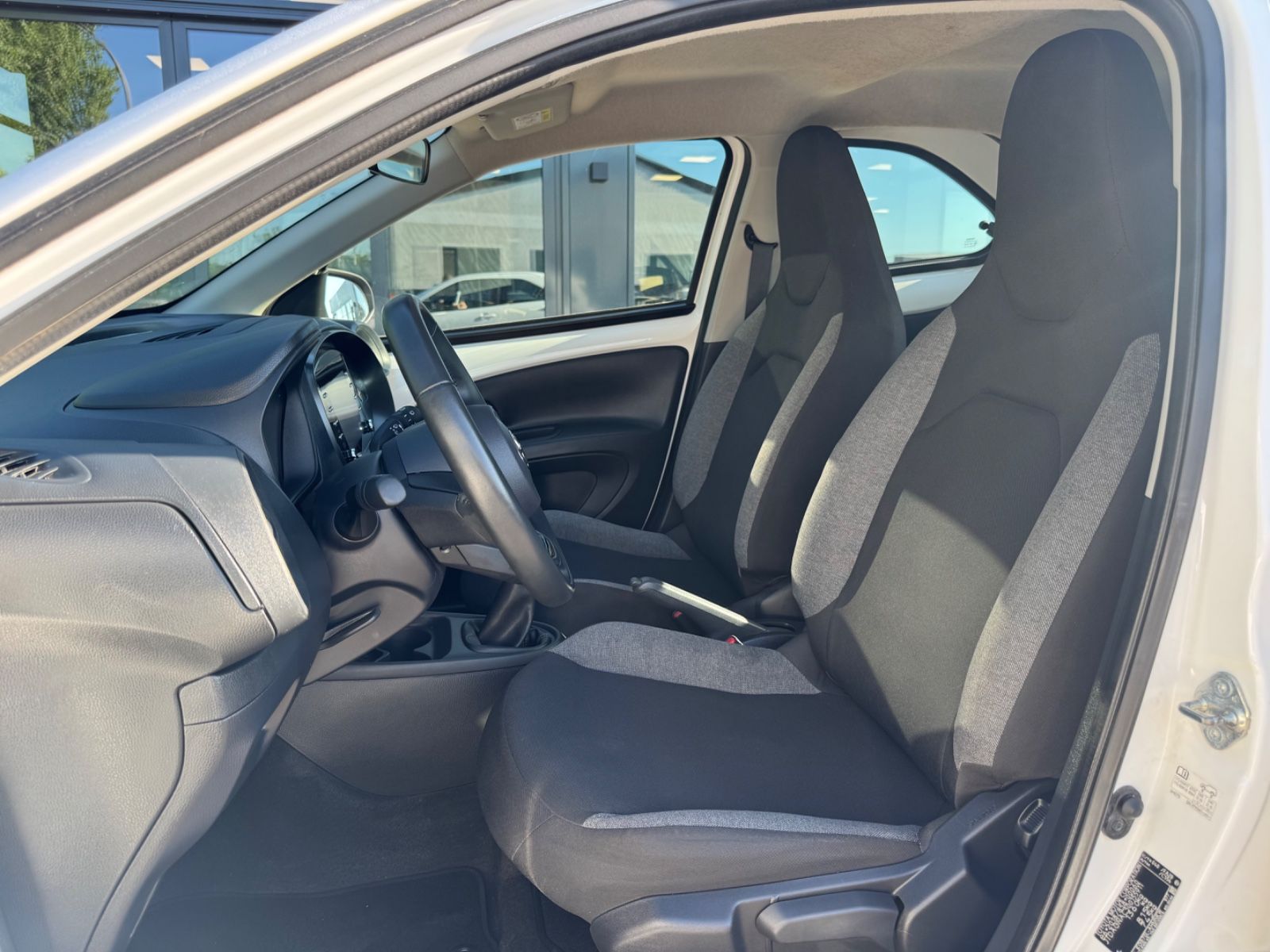 Fahrzeugabbildung Toyota AYGO X PLAY *NAVI*8-FACH*KAMERA*5-TÜRER*
