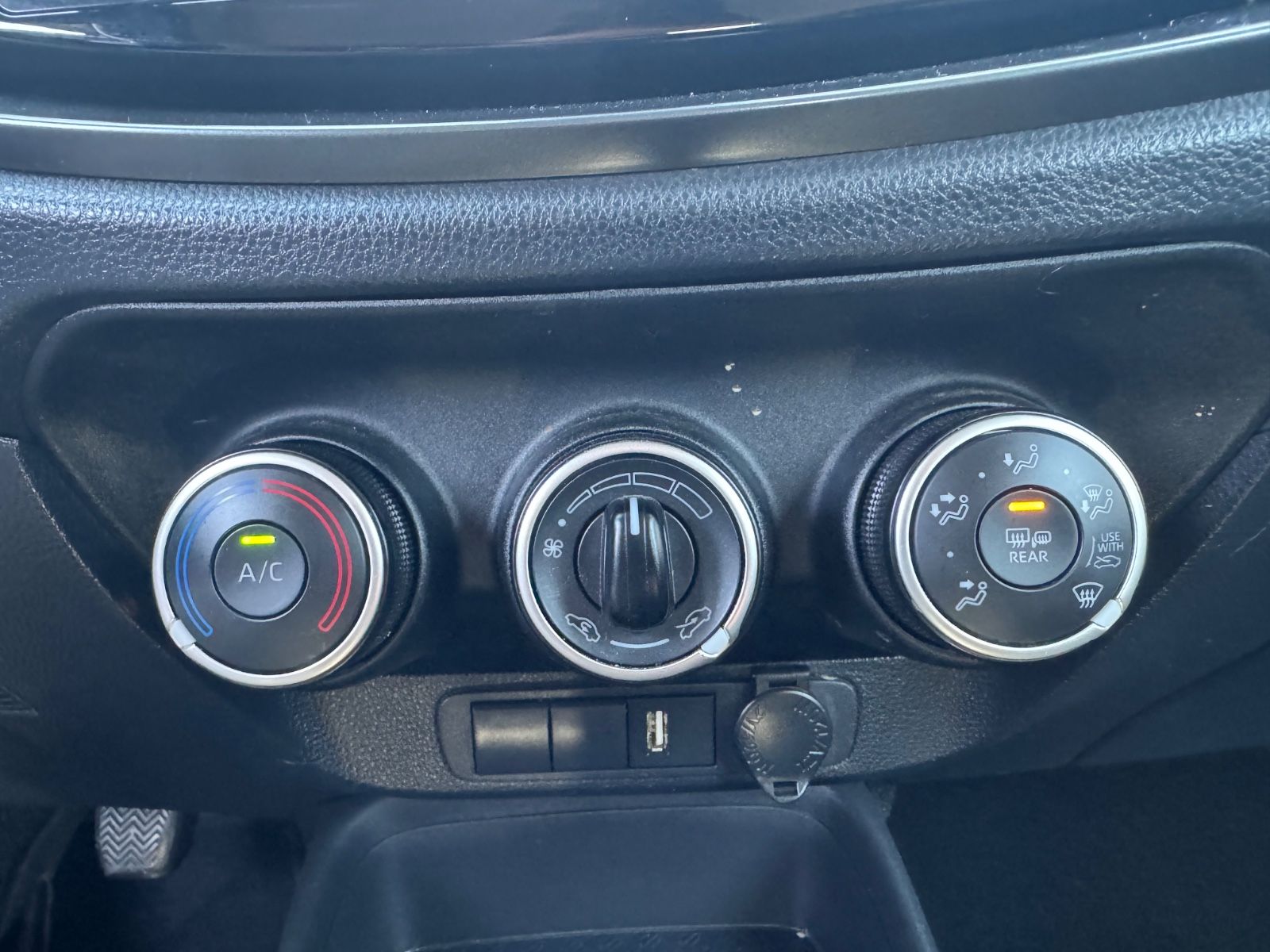 Fahrzeugabbildung Toyota AYGO X PLAY *NAVI*8-FACH*KAMERA*5-TÜRER*