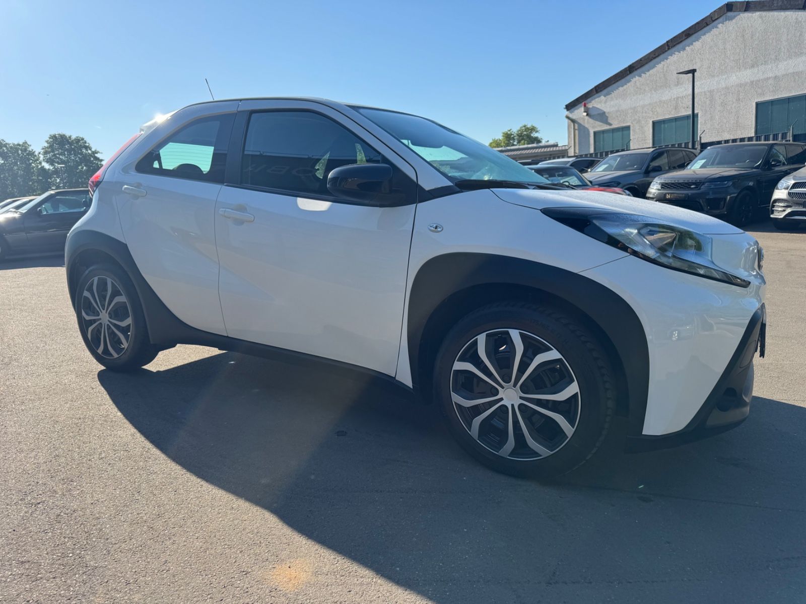 Fahrzeugabbildung Toyota AYGO X PLAY *NAVI*8-FACH*KAMERA*5-TÜRER*