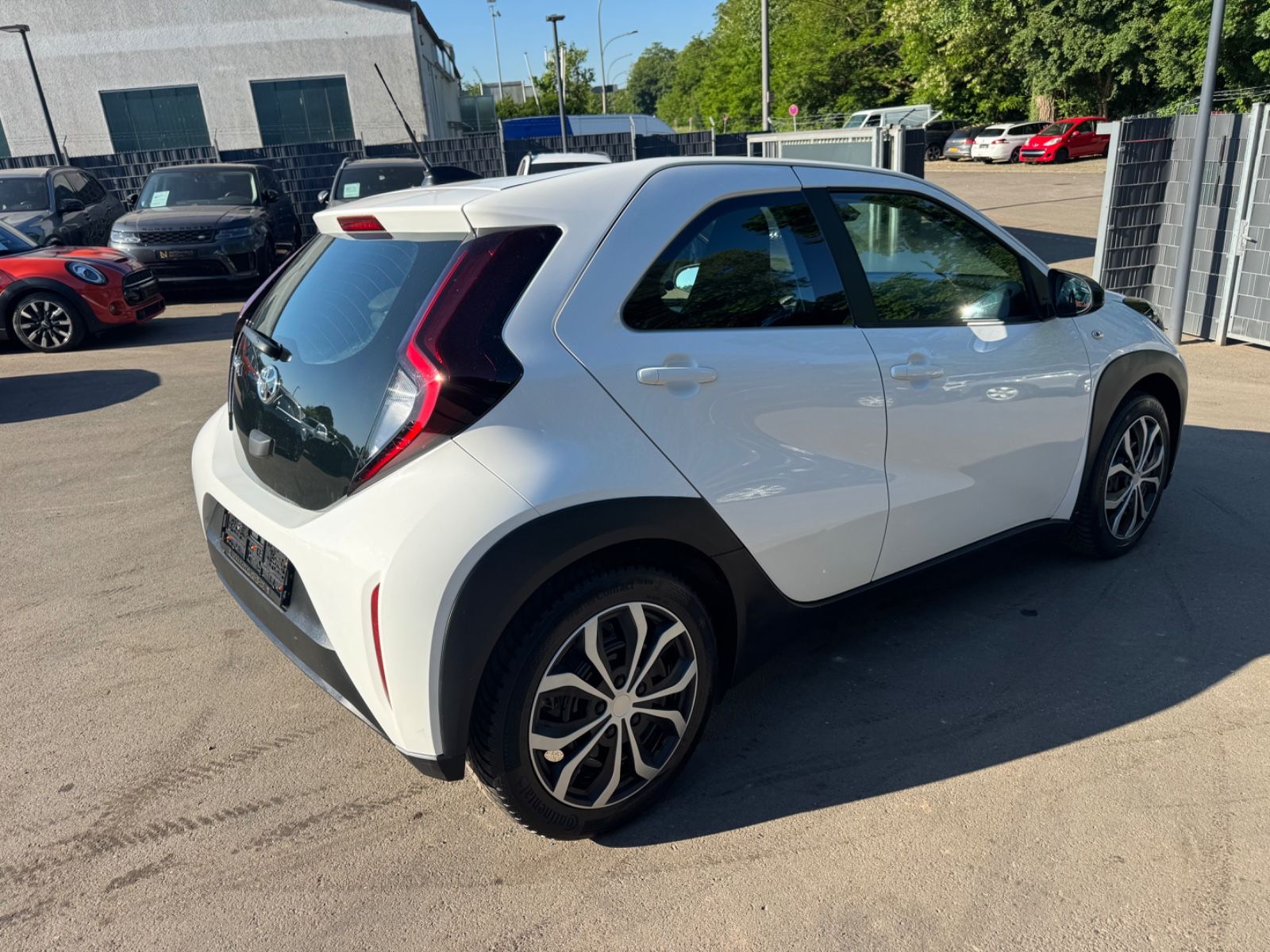 Fahrzeugabbildung Toyota AYGO X PLAY *NAVI*8-FACH*KAMERA*5-TÜRER*